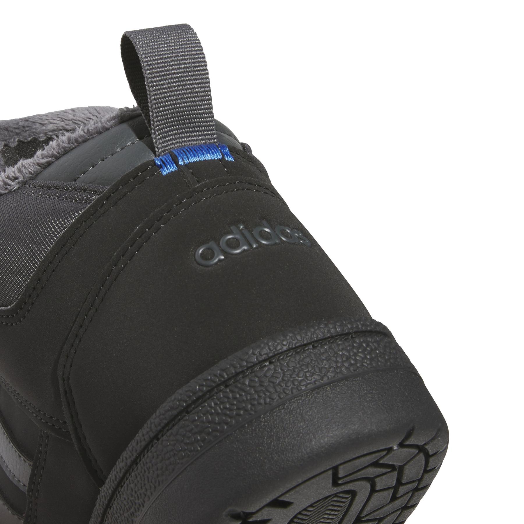 product/a/d/adidas_jr2804_9_footwear_photography_detail_view_2_white.jpg