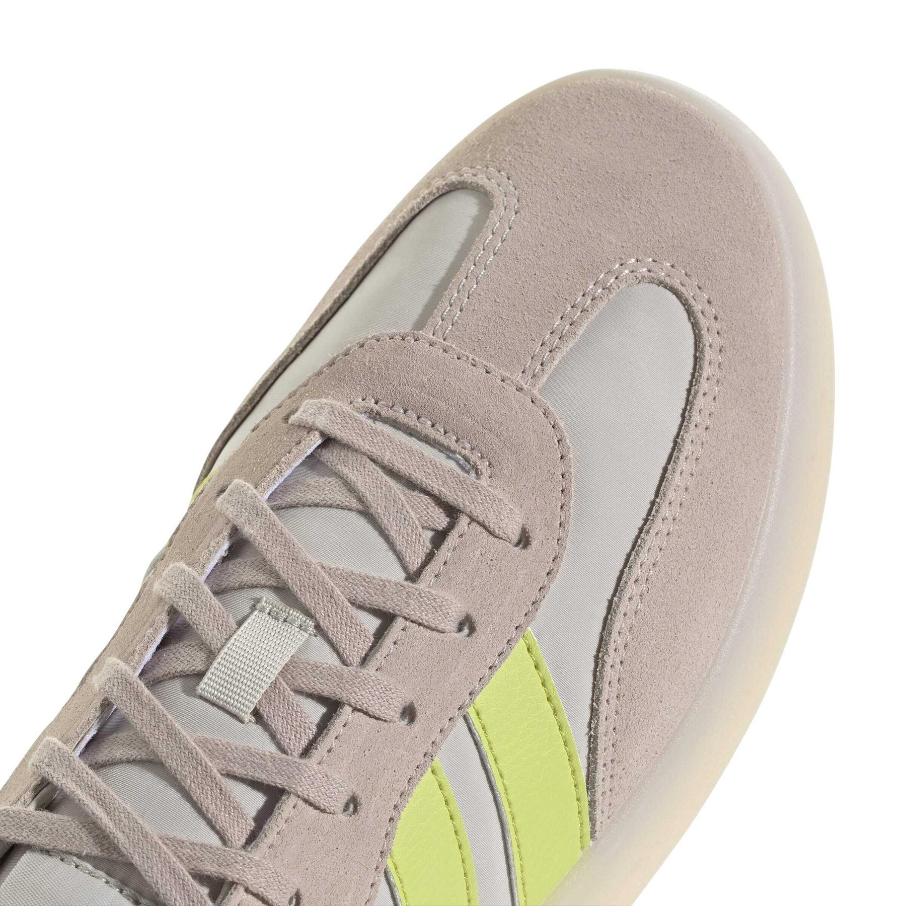 product/a/d/adidas_jr3515_9_footwear_photography_detail_view_2_white-nw091625.jpg