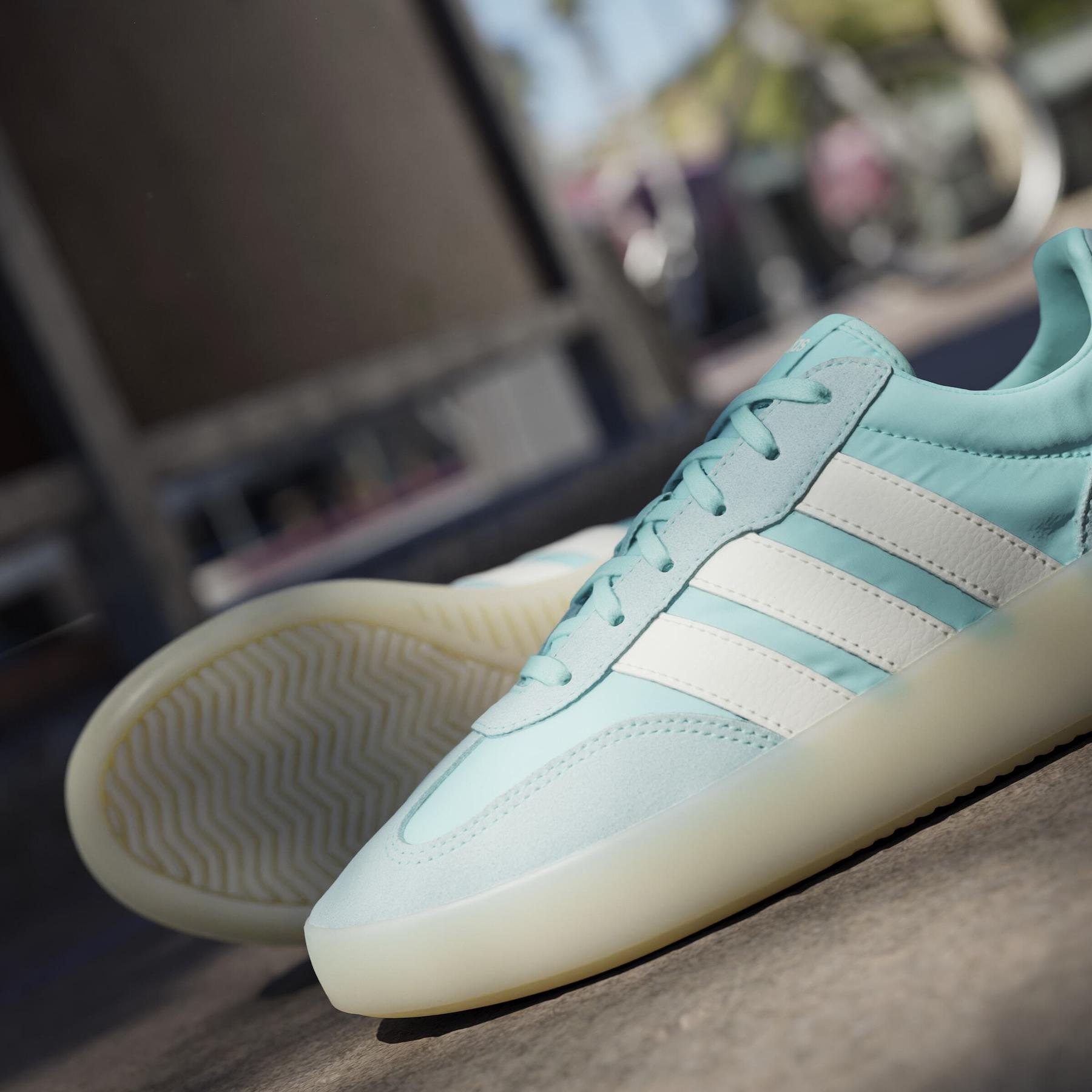 product/a/d/adidas_jr3541_22_footwear_photography_heromrktng_view_10-nw091625.jpg