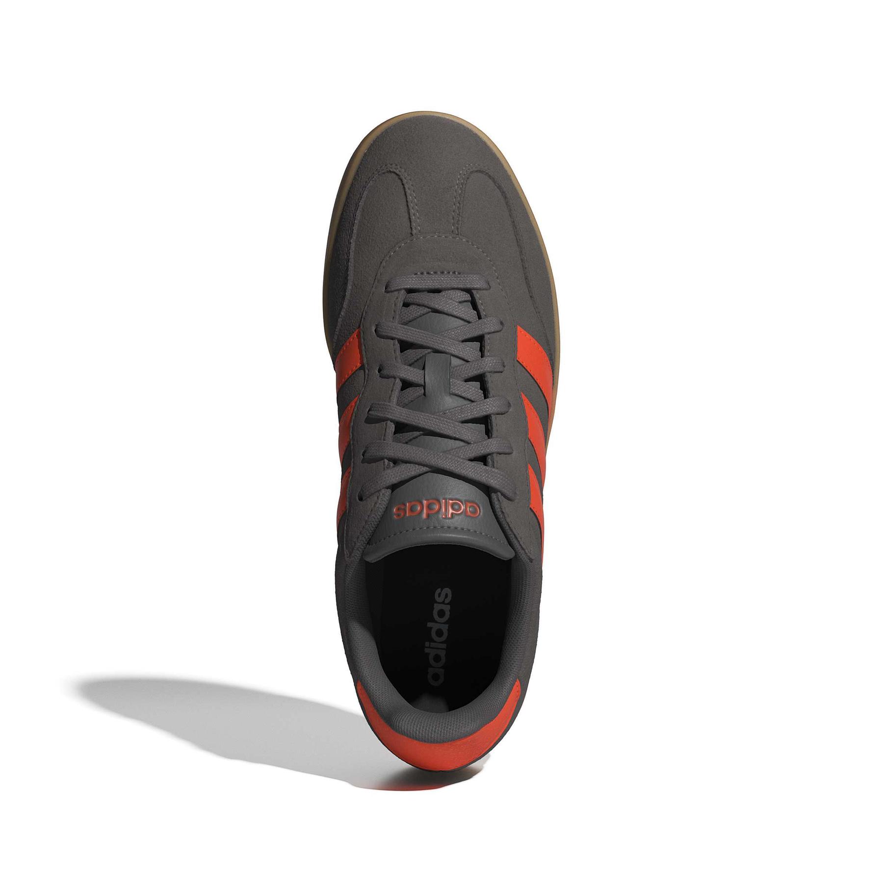 product/a/d/adidas_jr3904_3_footwear_photography_top_portrait_view_white-nw091625.jpg