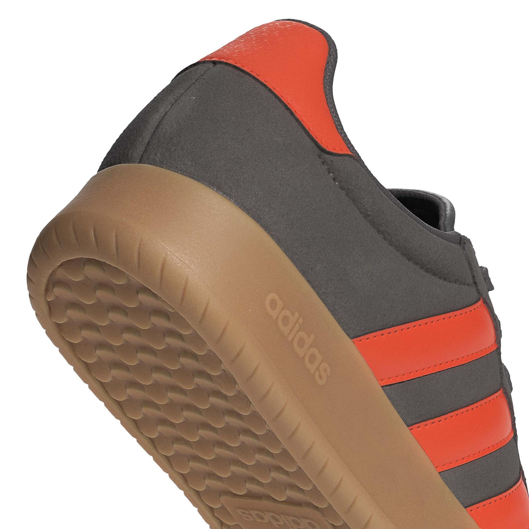 product/a/d/adidas_jr3904_9_footwear_photography_detail_view_2_white-nw091625.jpg