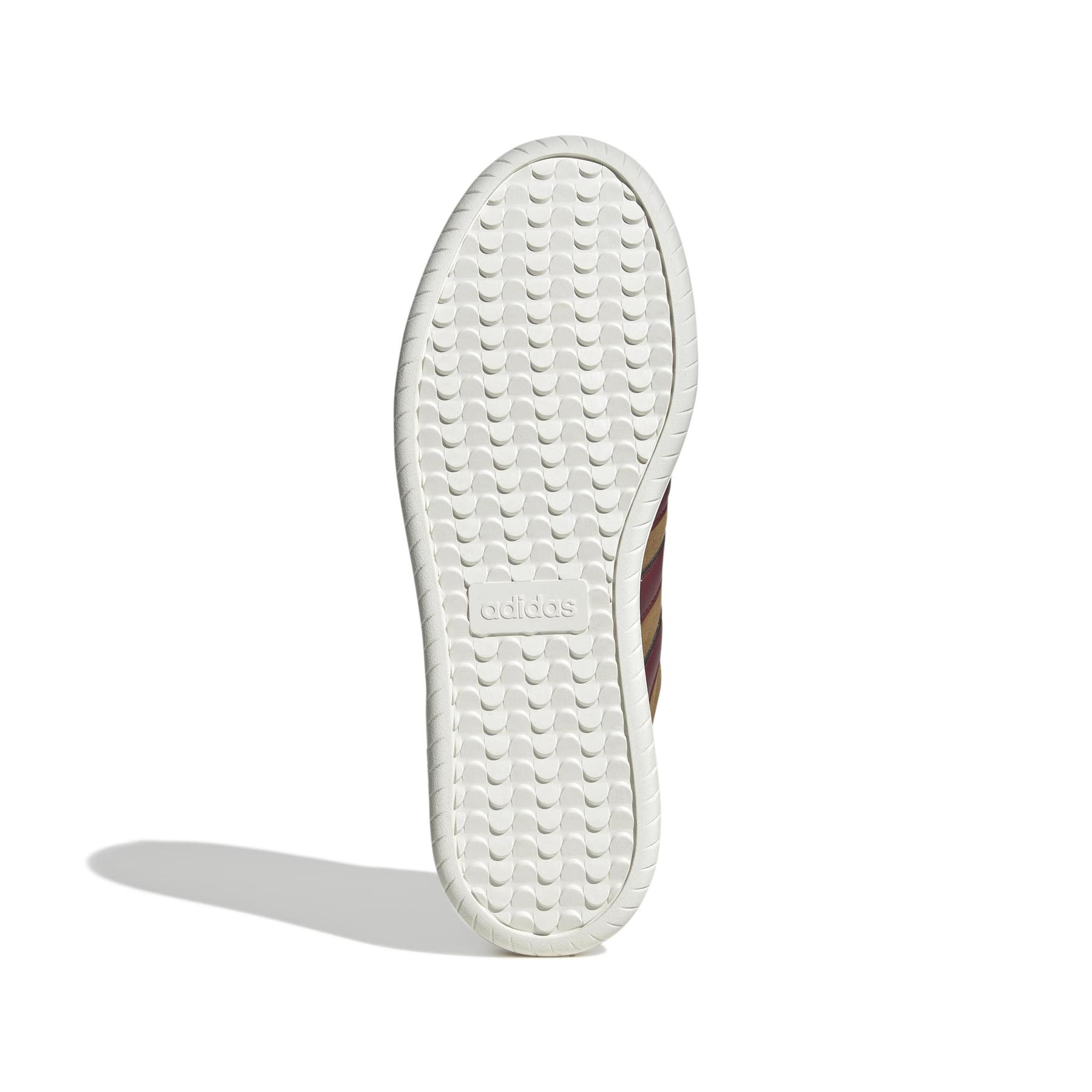 product/a/d/adidas_jr3905_4_footwear_photography_bottom_view_white-nw091625.jpg