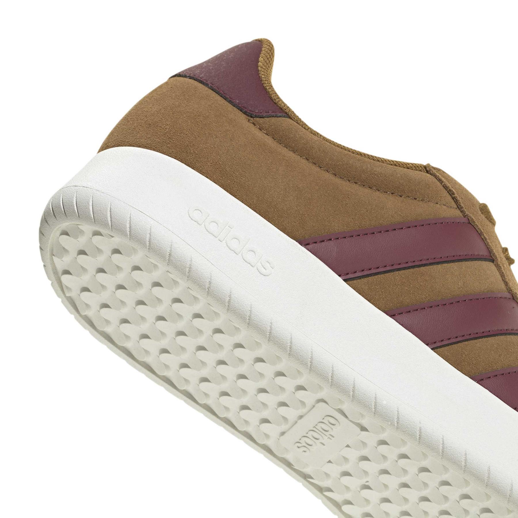 product/a/d/adidas_jr3905_8_footwear_photography_detail_view_1_white-nw091625.jpg