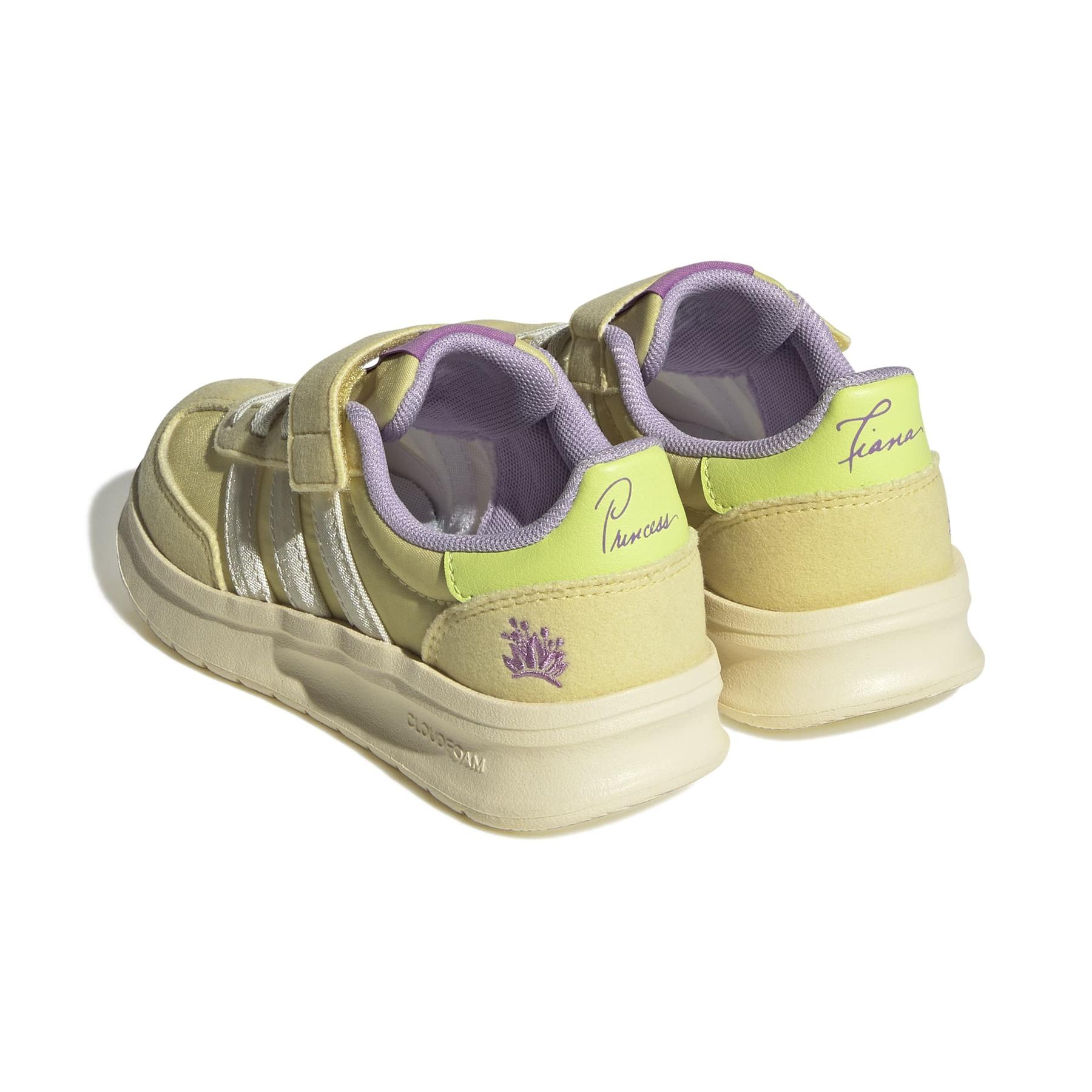 product/a/d/adidas_jr4921_10_footwear_photography_pair_view_white-nw091725.jpg