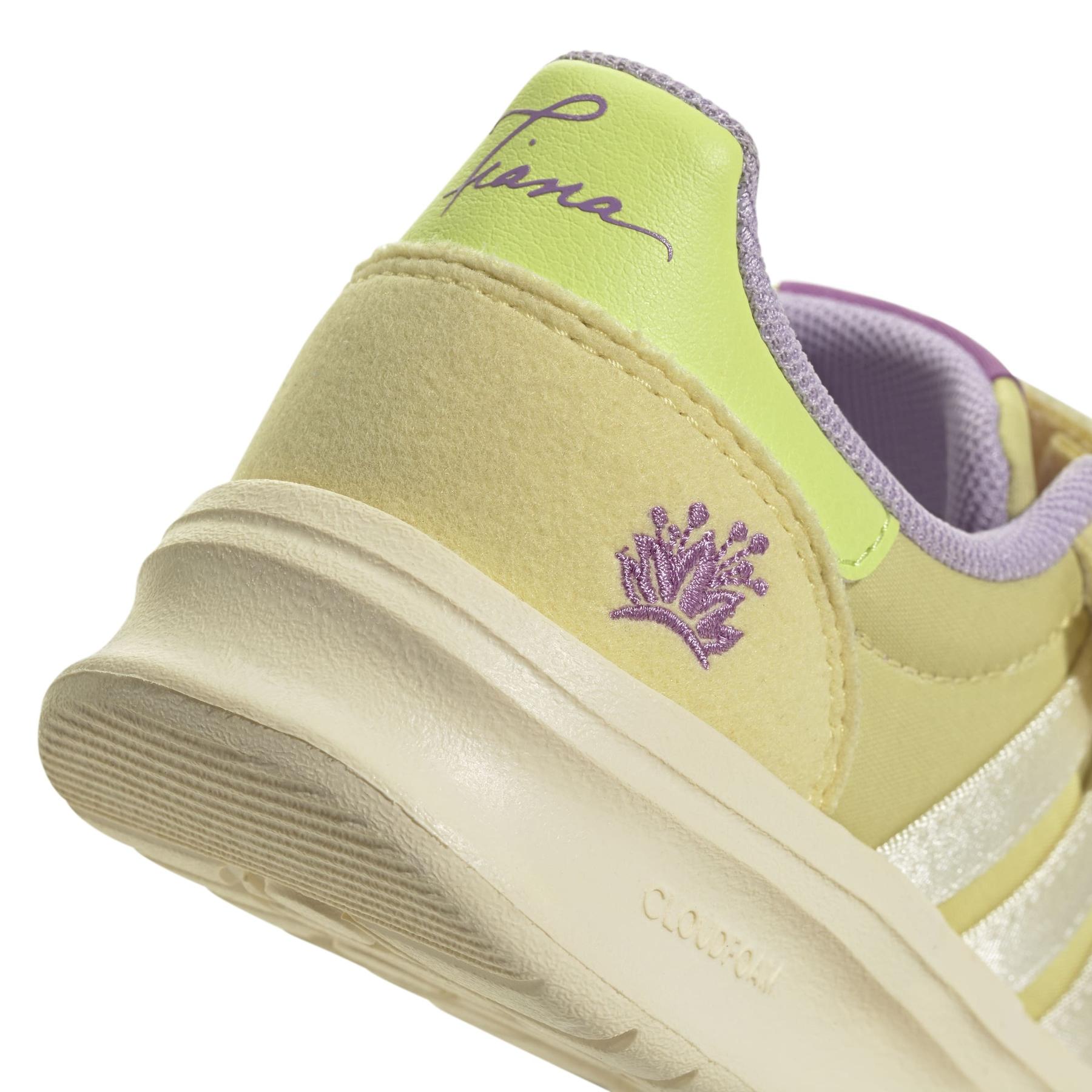 product/a/d/adidas_jr4921_8_footwear_photography_detail_view_1_white-nw091725.jpg