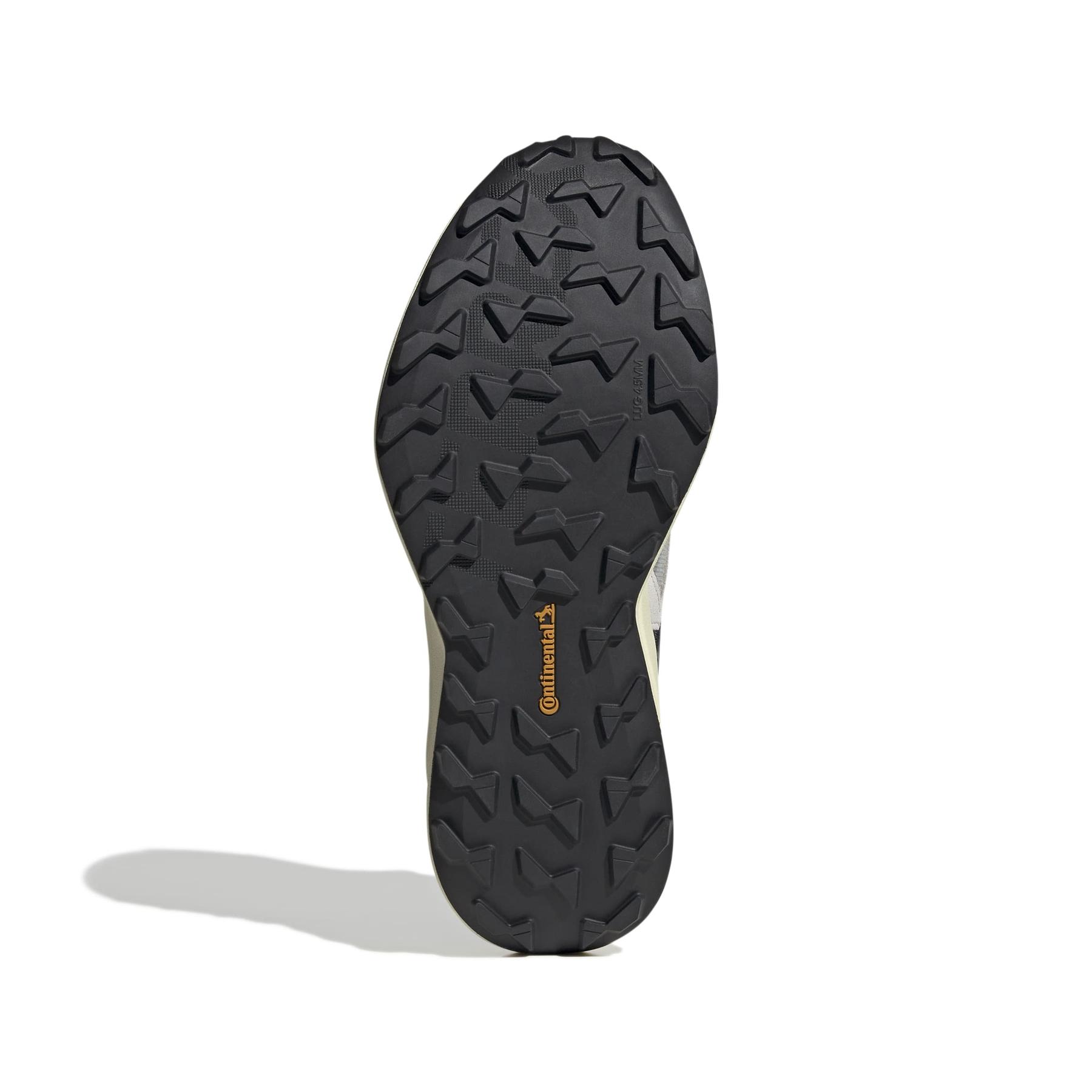 product/a/d/adidas_jr5609_4_footwear_photography_bottom_view_white-nw091725.jpg
