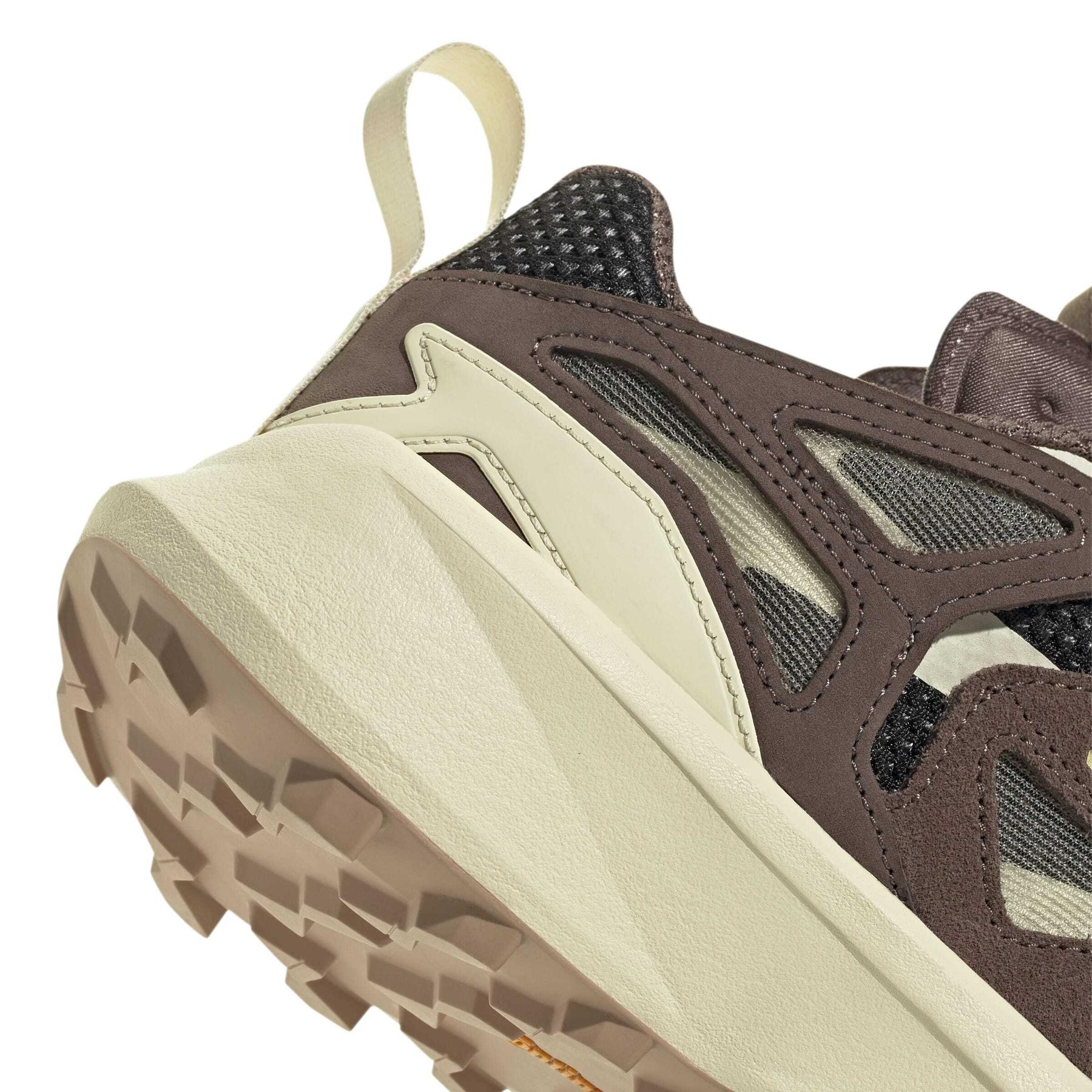product/a/d/adidas_jr5615_9_footwear_photography_detail_view_2_white-nw091725.jpg
