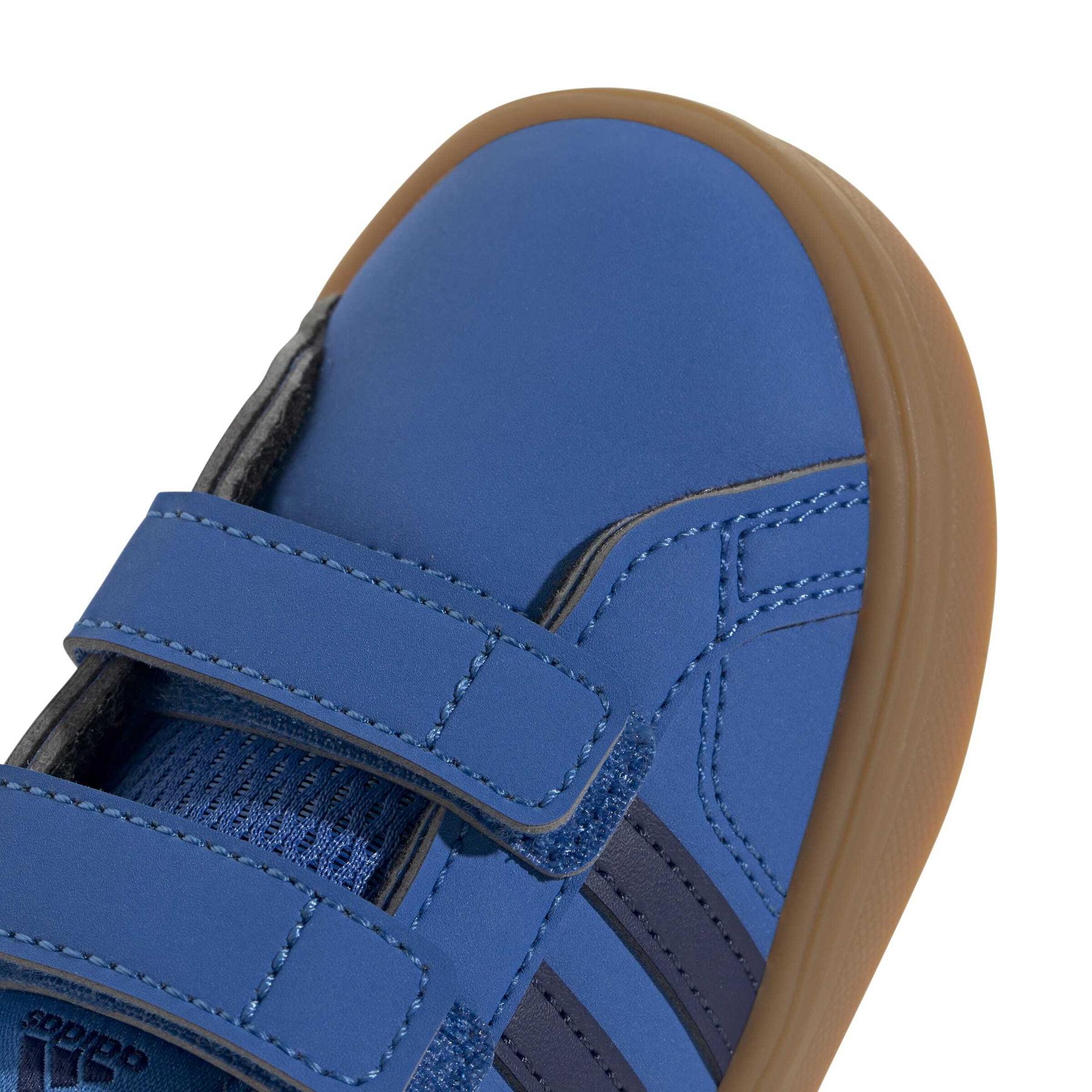 product/a/d/adidas_jr6029_9_footwear_photography_detail_view_2_white-nw091725.jpg