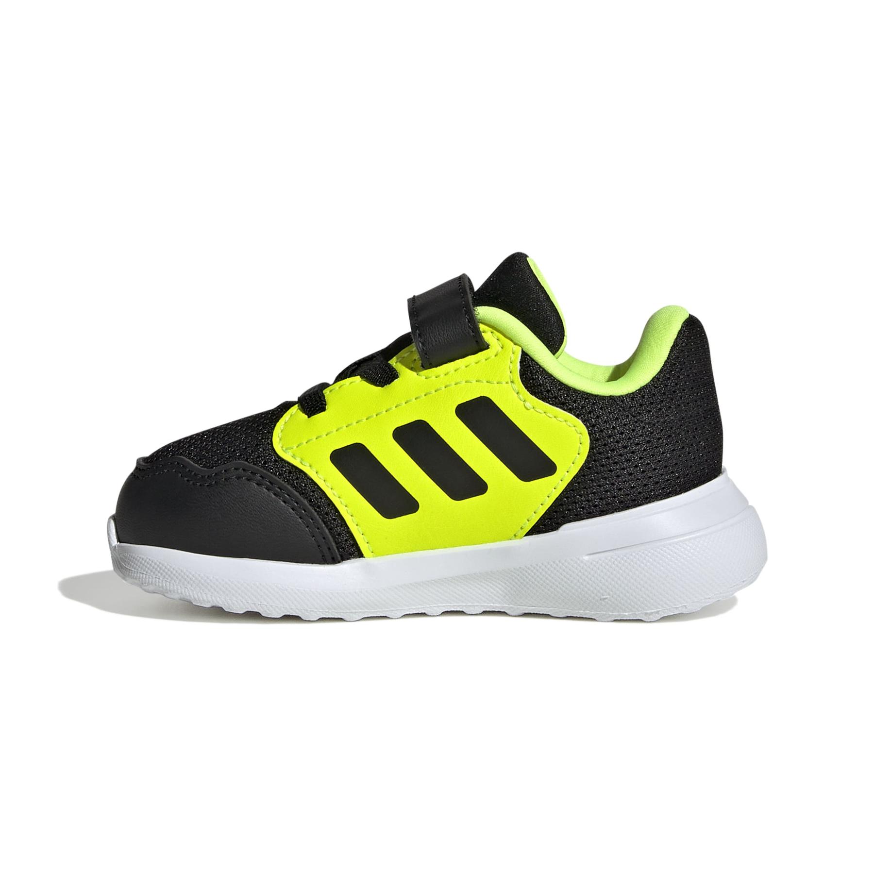 product/a/d/adidas_jr6048_5_footwear_photography_side_medial_center_view_white-nw091725.jpg