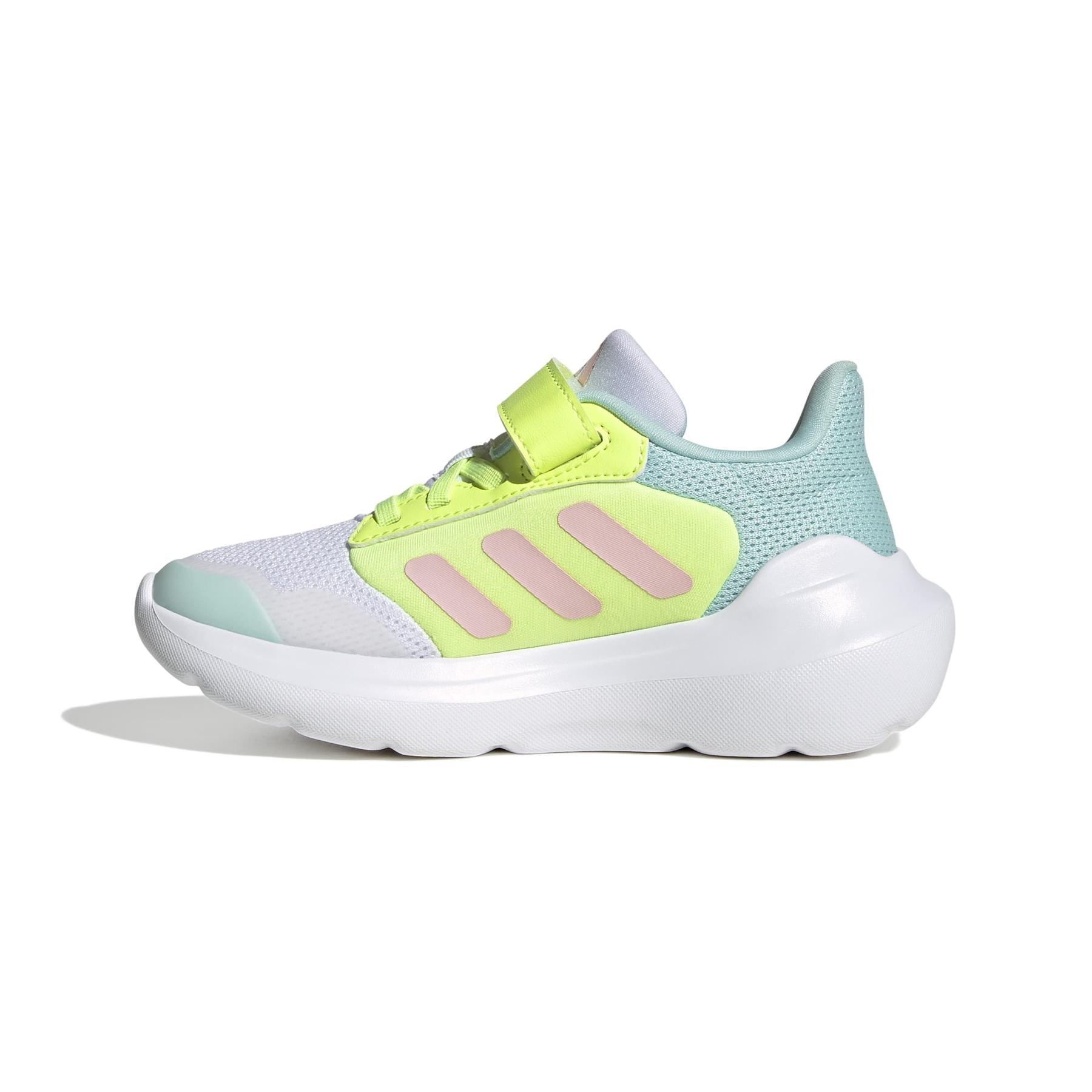 product/a/d/adidas_jr6072_5_footwear_photography_side_medial_center_view_white-nw091725.jpg
