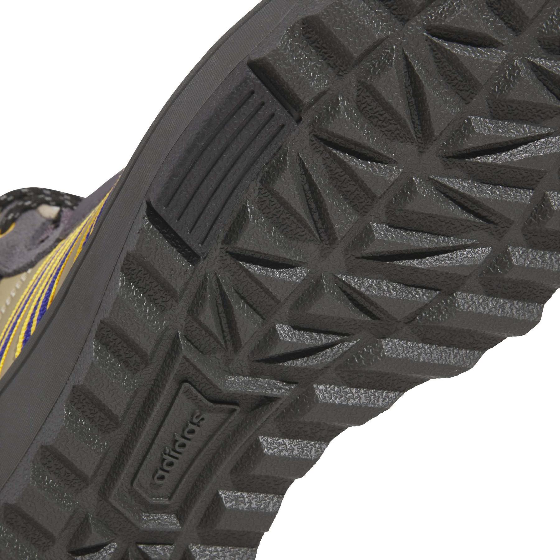 product/a/d/adidas_jr6704_9_footwear_photography_detail_view_2_white-nw091725.jpg