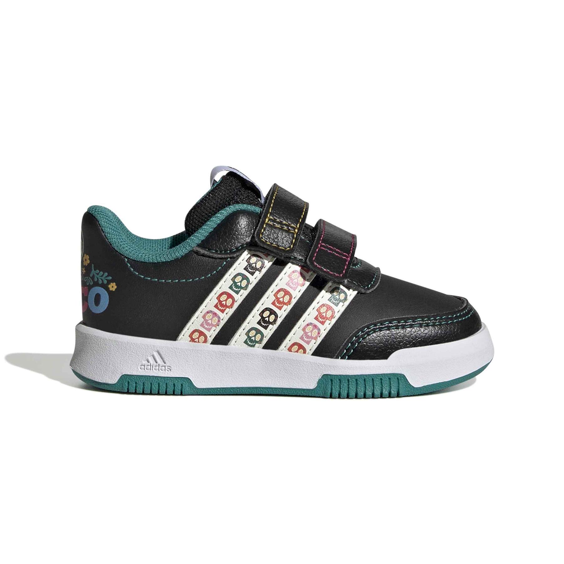 product/a/d/adidas_jr8129_1_footwear_photography_side_lateral_center_view_white-nw091725.jpg