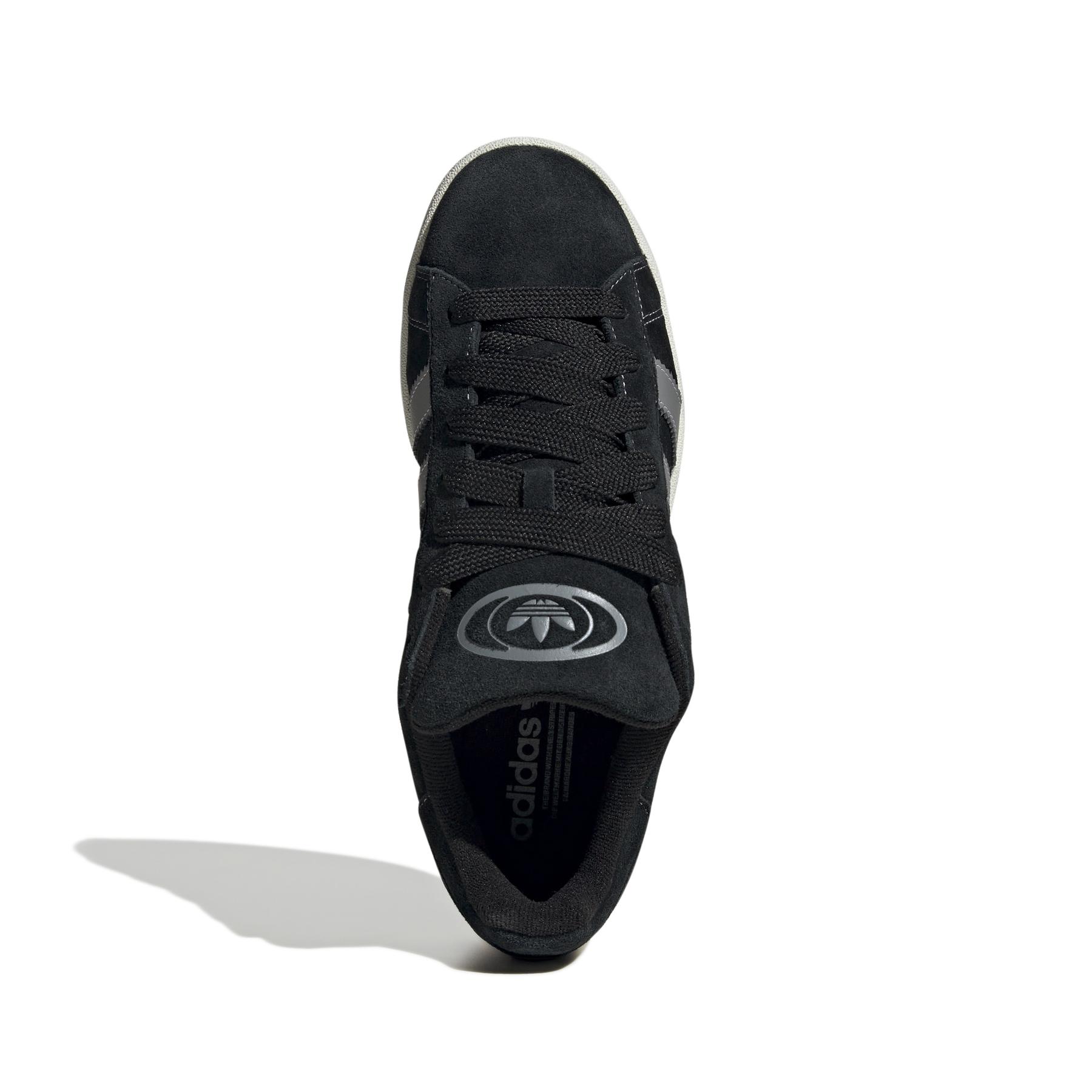 product/a/d/adidas_jr8173_3_footwear_photography_top_portrait_view_white.jpg