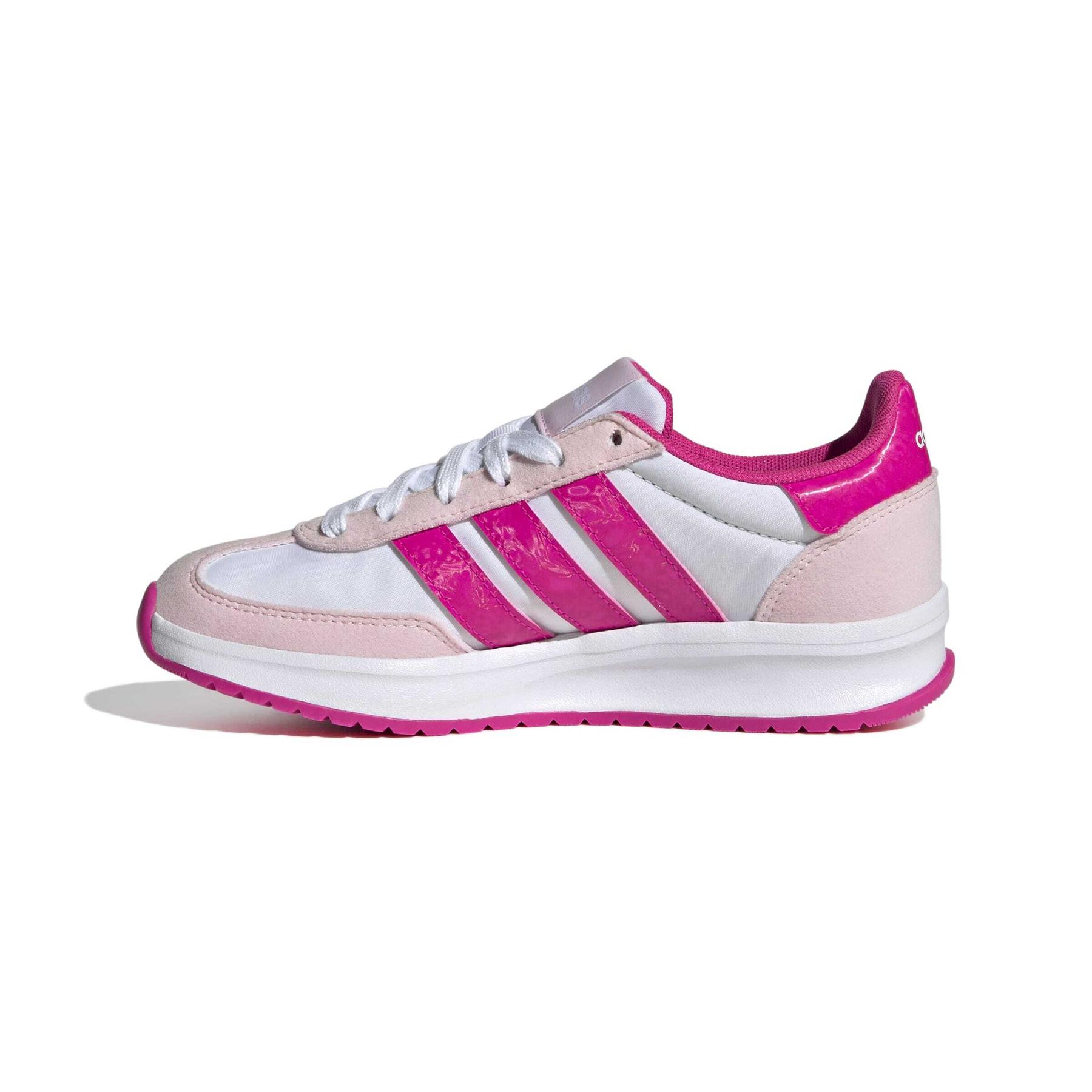 product/a/d/adidas_jr8430_5_footwear_photography_side_medial_center_view_white-nw091725.jpg
