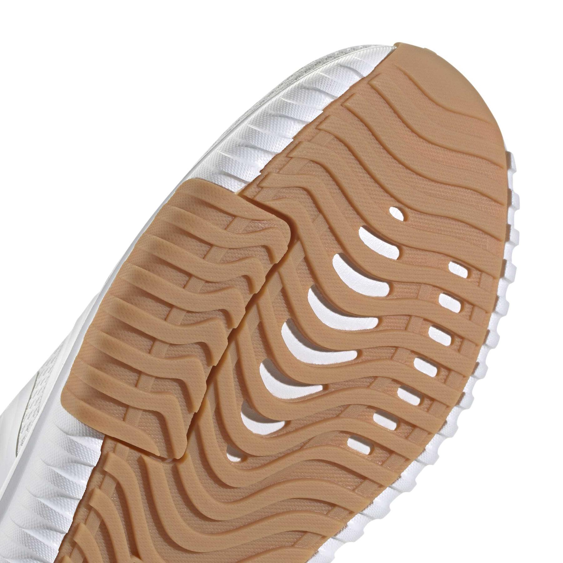 product/a/d/adidas_jr8532_8_footwear_photography_detail_view_1_white-nw091725.jpg
