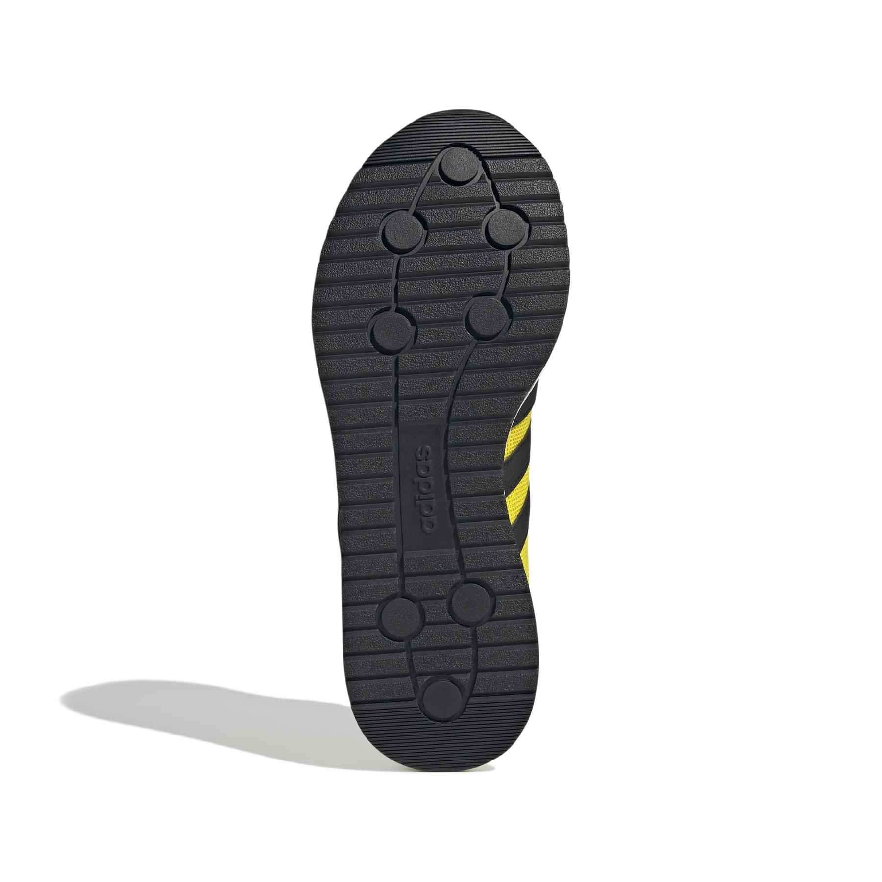 product/a/d/adidas_jr8628_4_footwear_photography_bottom_view_white-nw091725.jpg