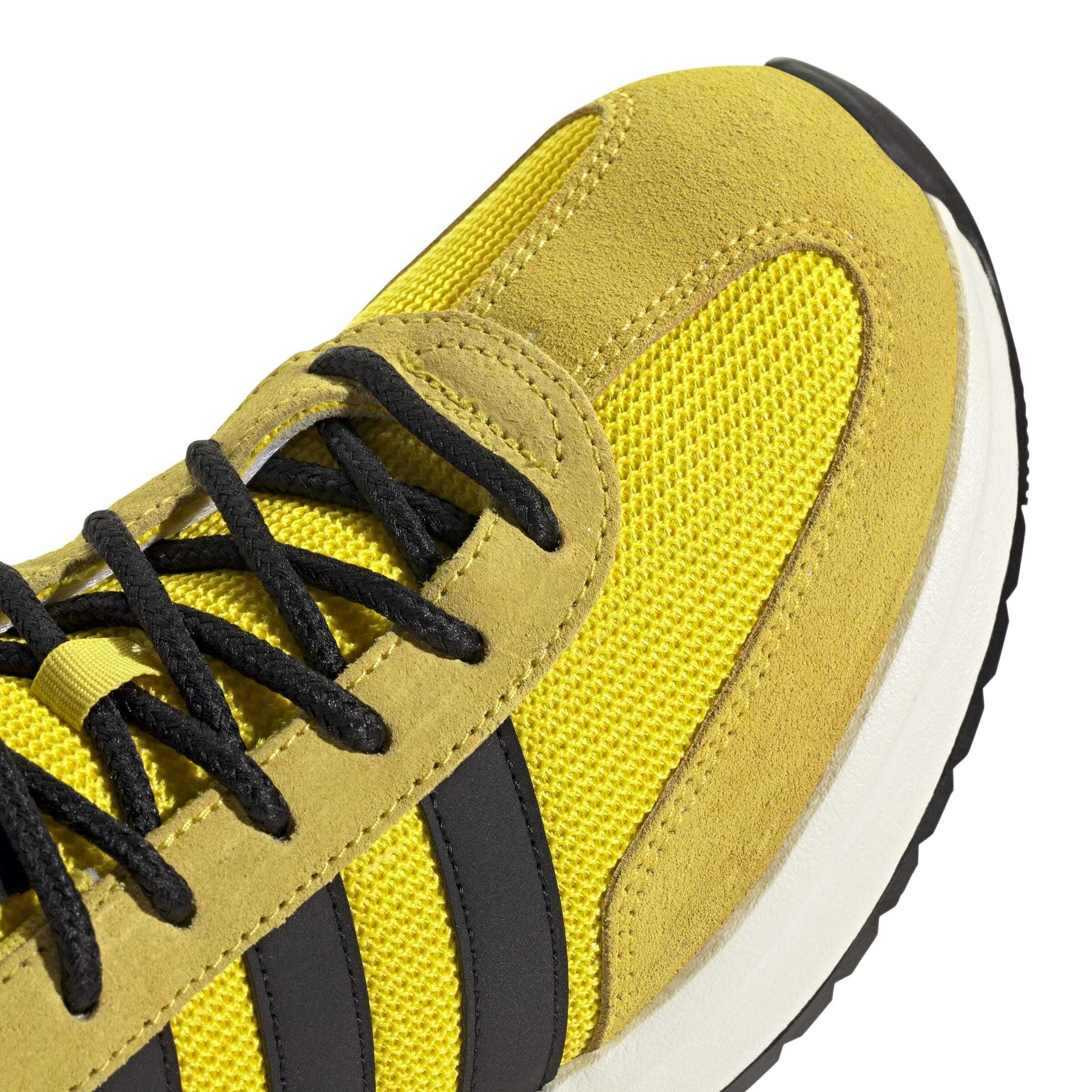 product/a/d/adidas_jr8628_8_footwear_photography_detail_view_1_white-nw091725.jpg