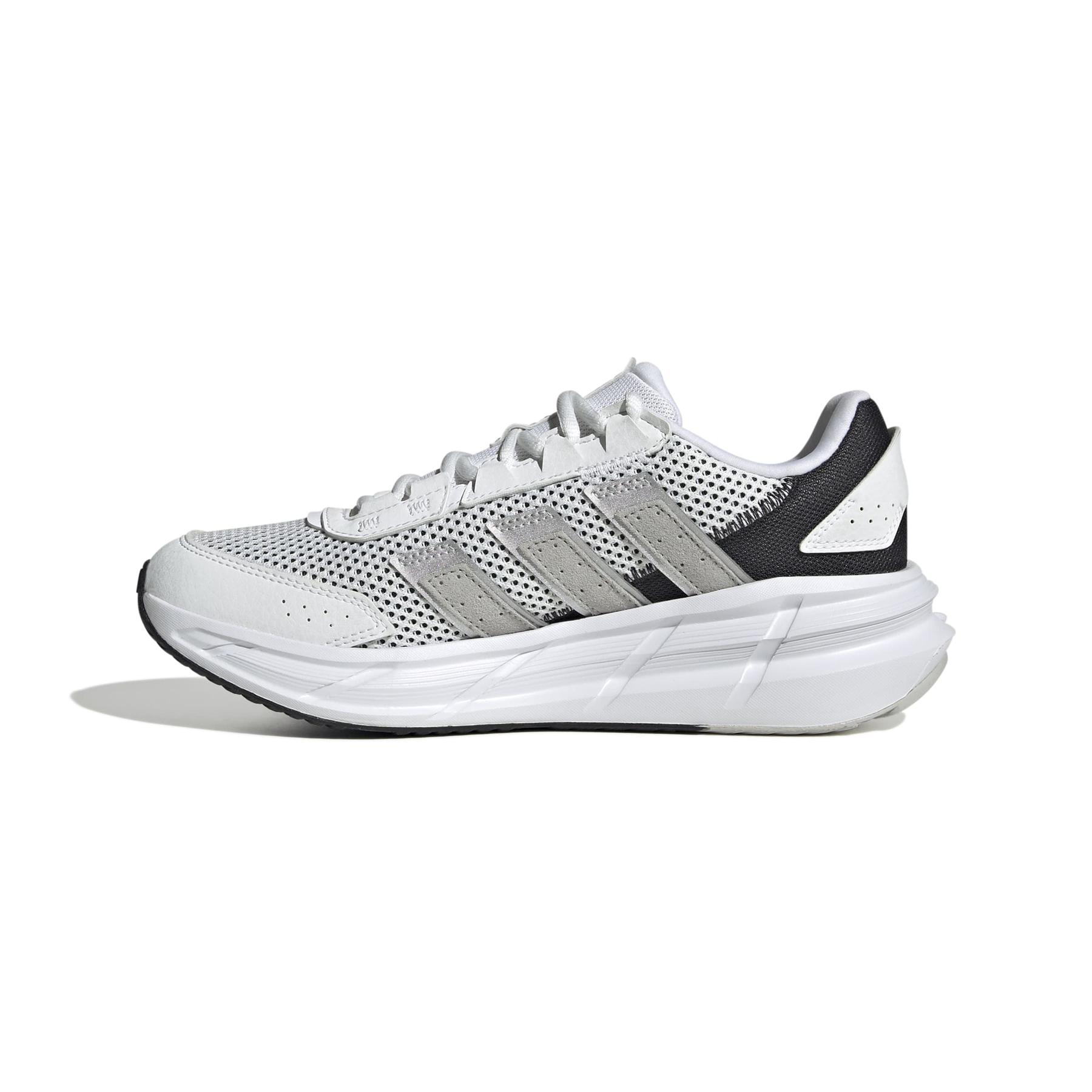 product/a/d/adidas_jr8730_5_footwear_photography_side_medial_center_view_white-nw091725.jpg