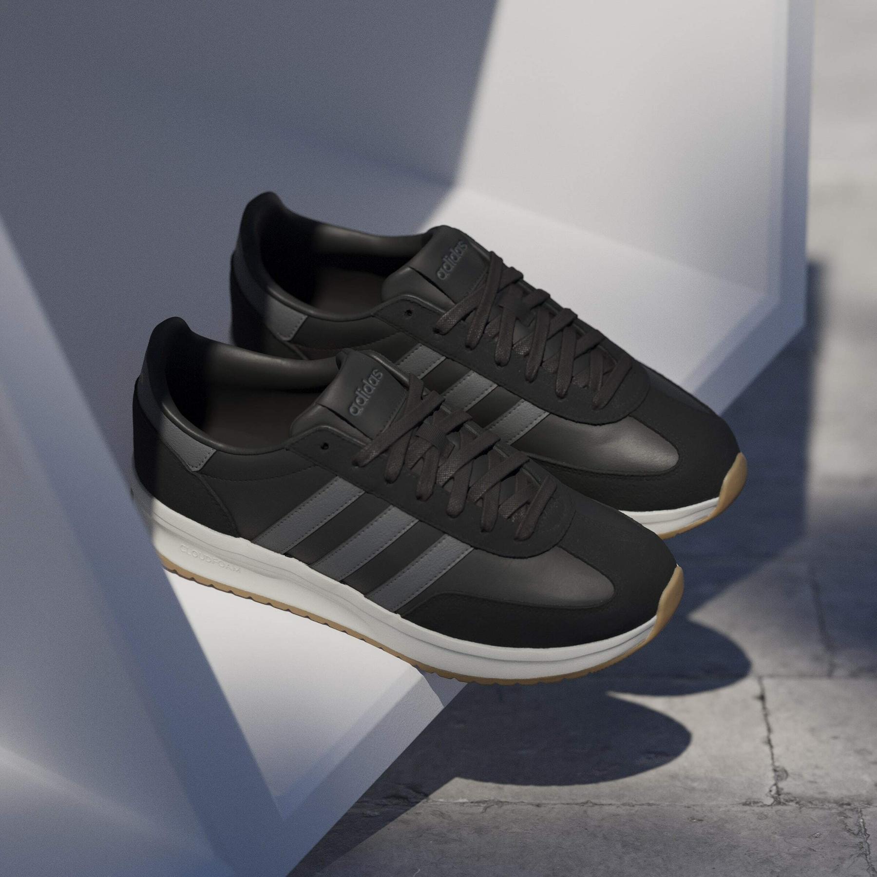 product/a/d/adidas_jr8840_17_footwear_photography_heromrktng_view_5-nw091725.jpg