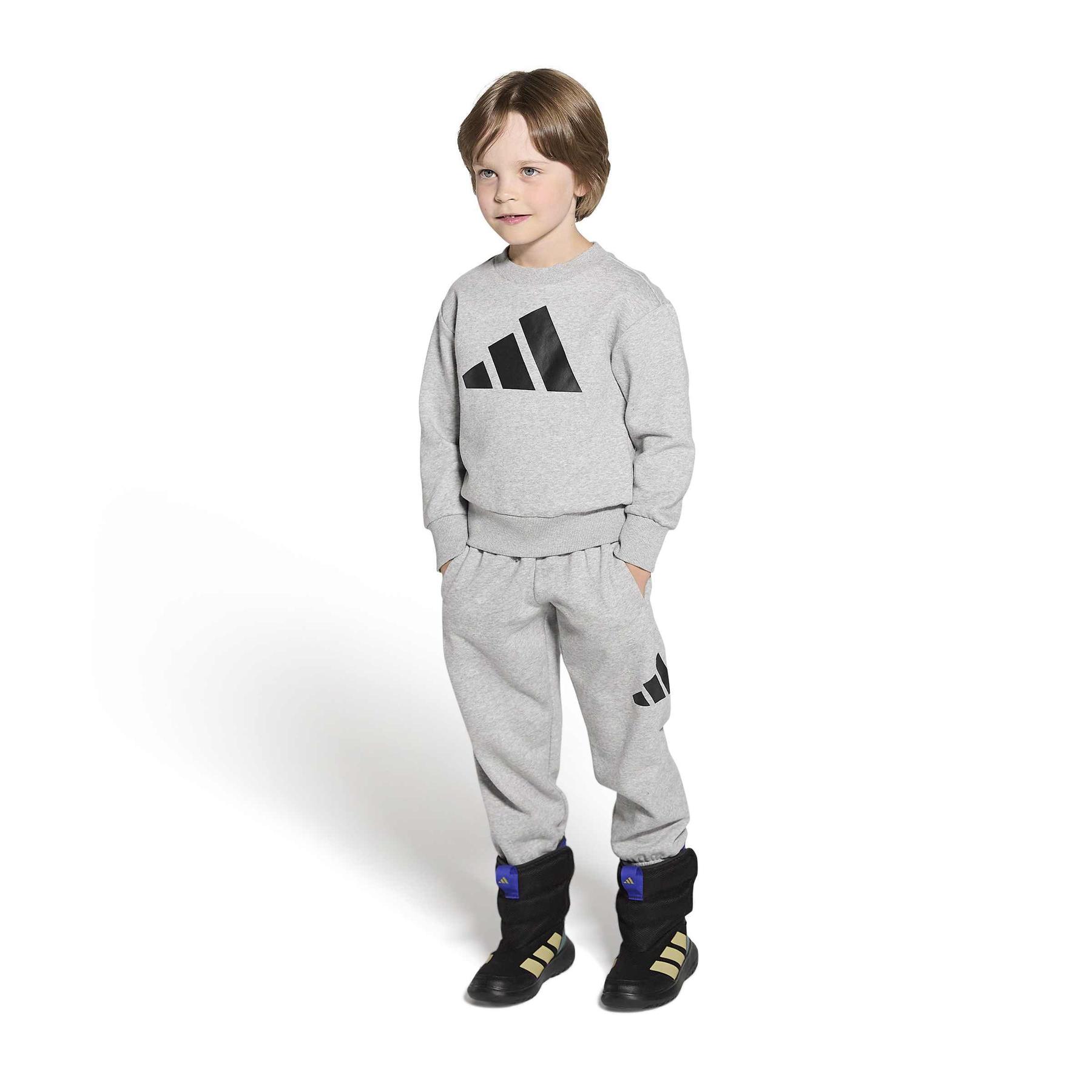 product/a/d/adidas_jr9267_10_footwear_on_model_front_view_white-nw091725.jpg