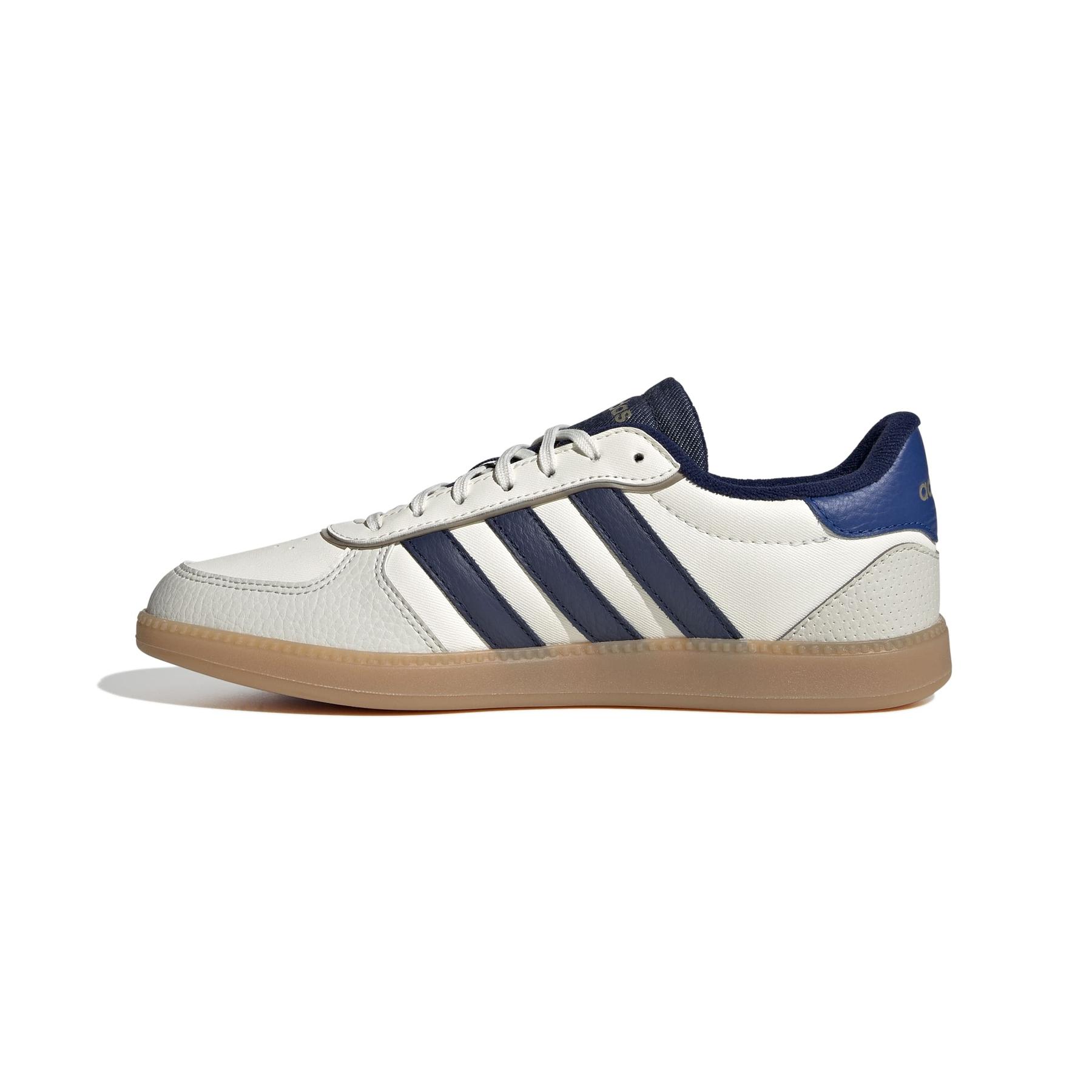 product/a/d/adidas_jr9529_5_footwear_photography_side_medial_center_view_white-nw091725.jpg