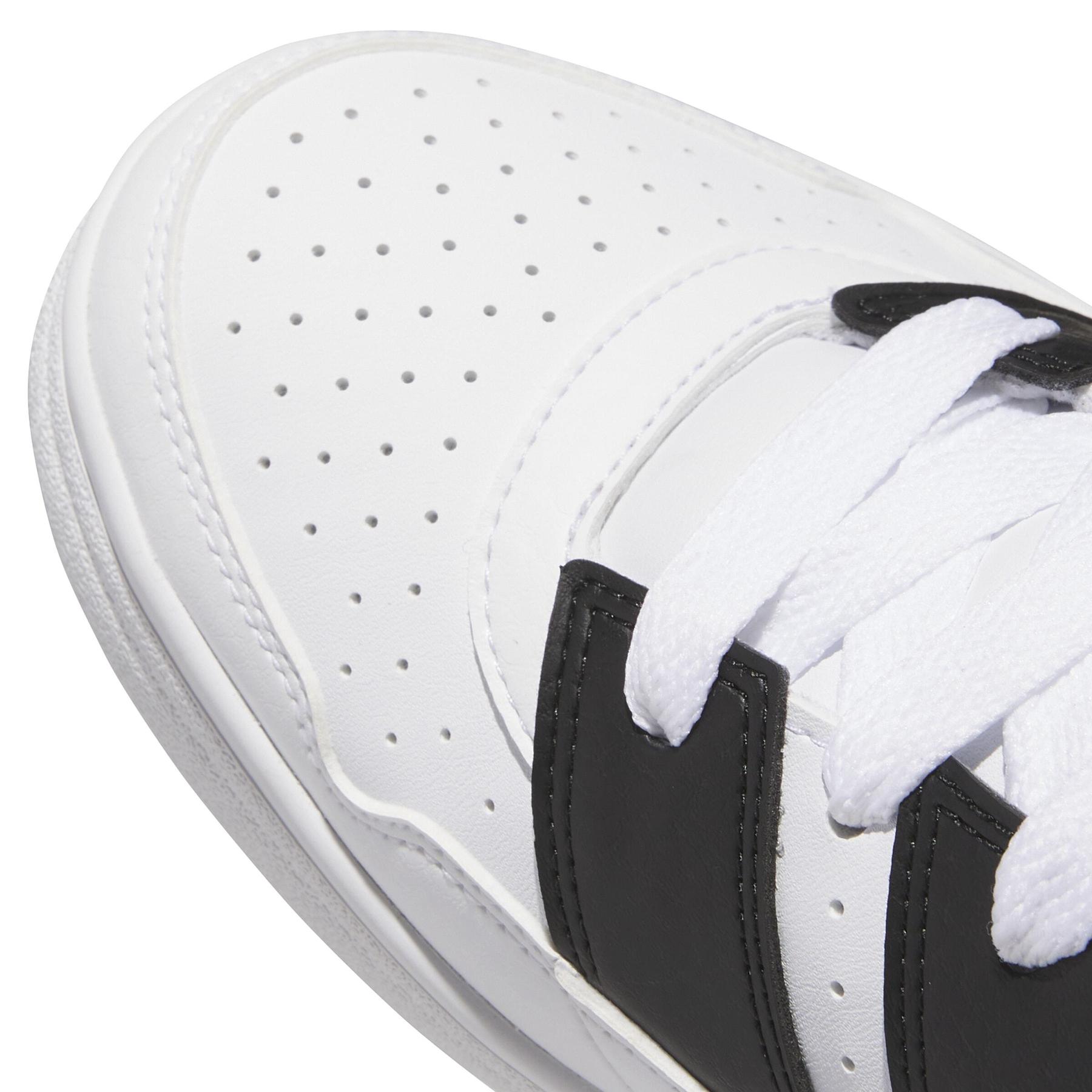 product/a/d/adidas_js0145_9_footwear_photography_detail_view_2_white-nw091725.jpg