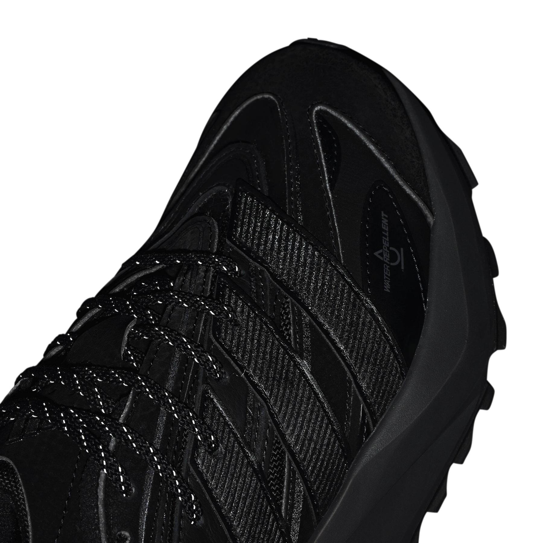 product/a/d/adidas_js1965_13_footwear_photography_reflective_detail_white-nw091725.jpg