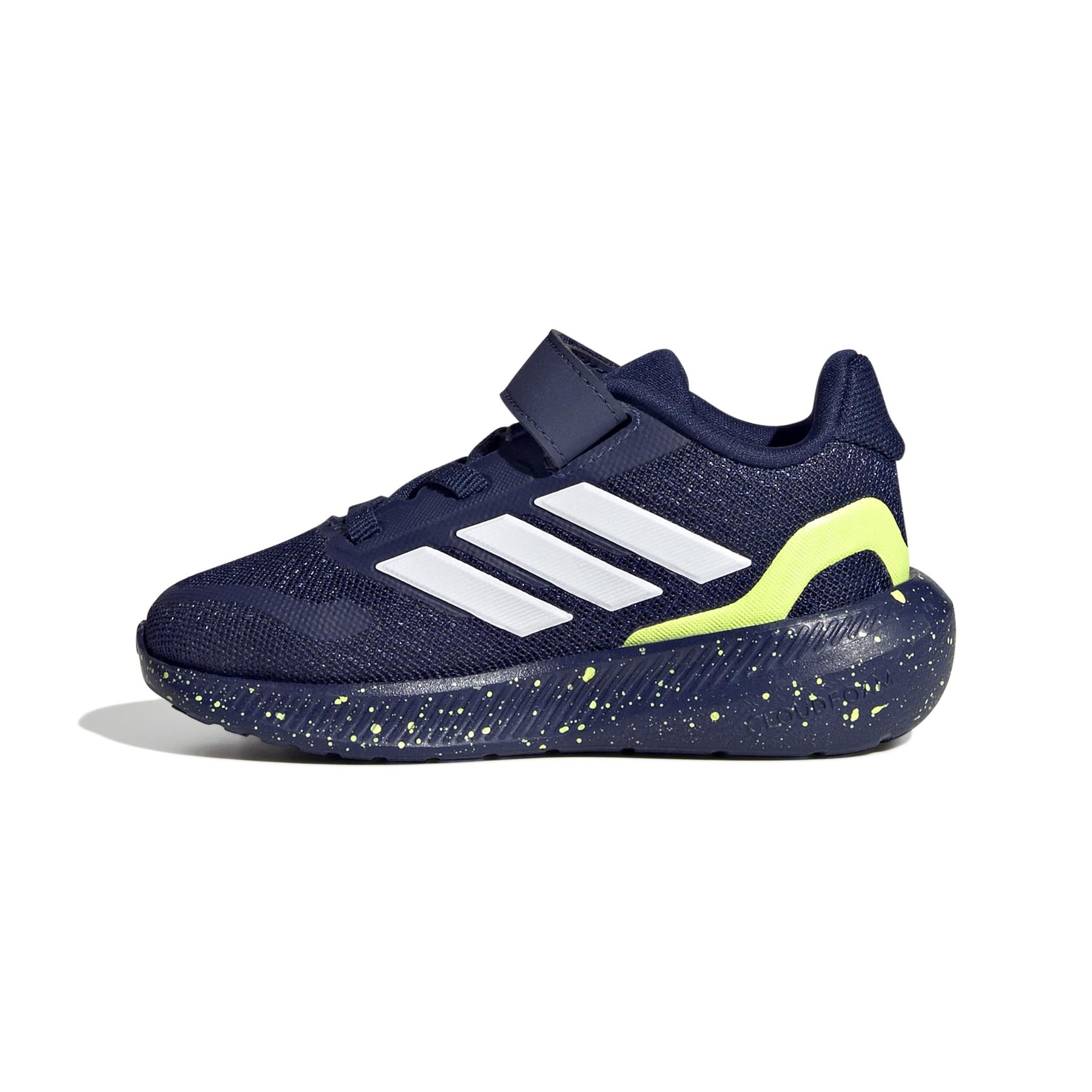 product/a/d/adidas_js2674_5_footwear_photography_side_medial_center_view_white-nw091725.jpg