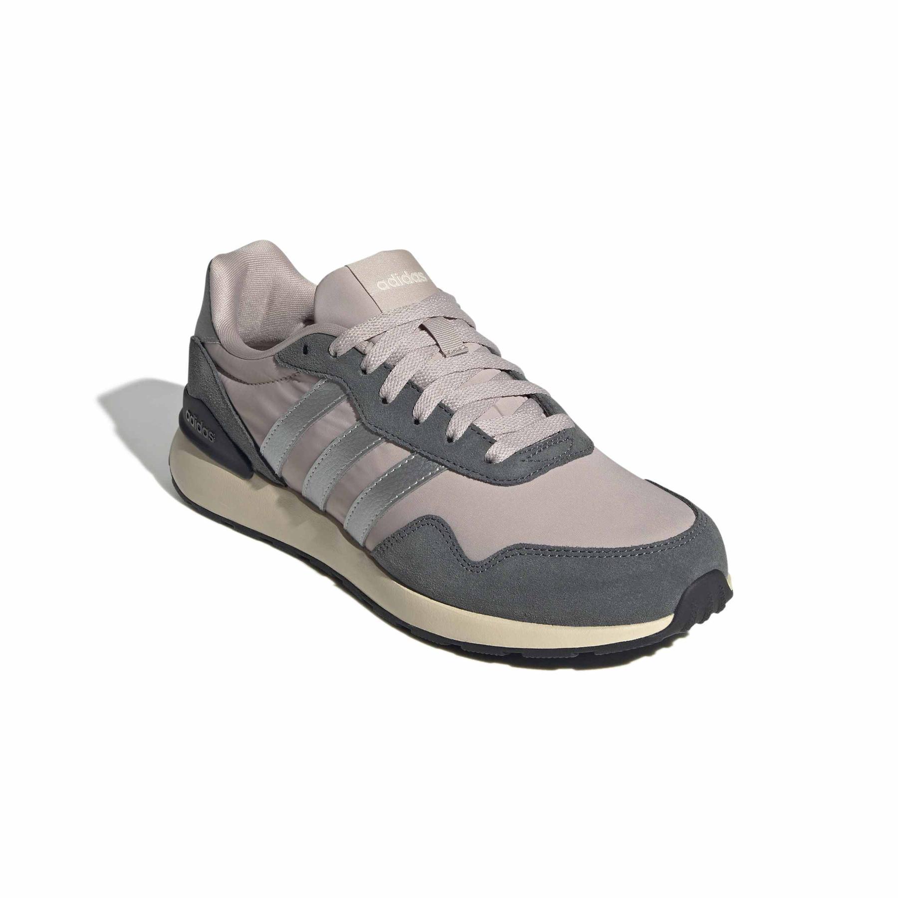 product/a/d/adidas_js3326_6_footwear_photography_front_lateral_top_view_white-nw091725.jpg