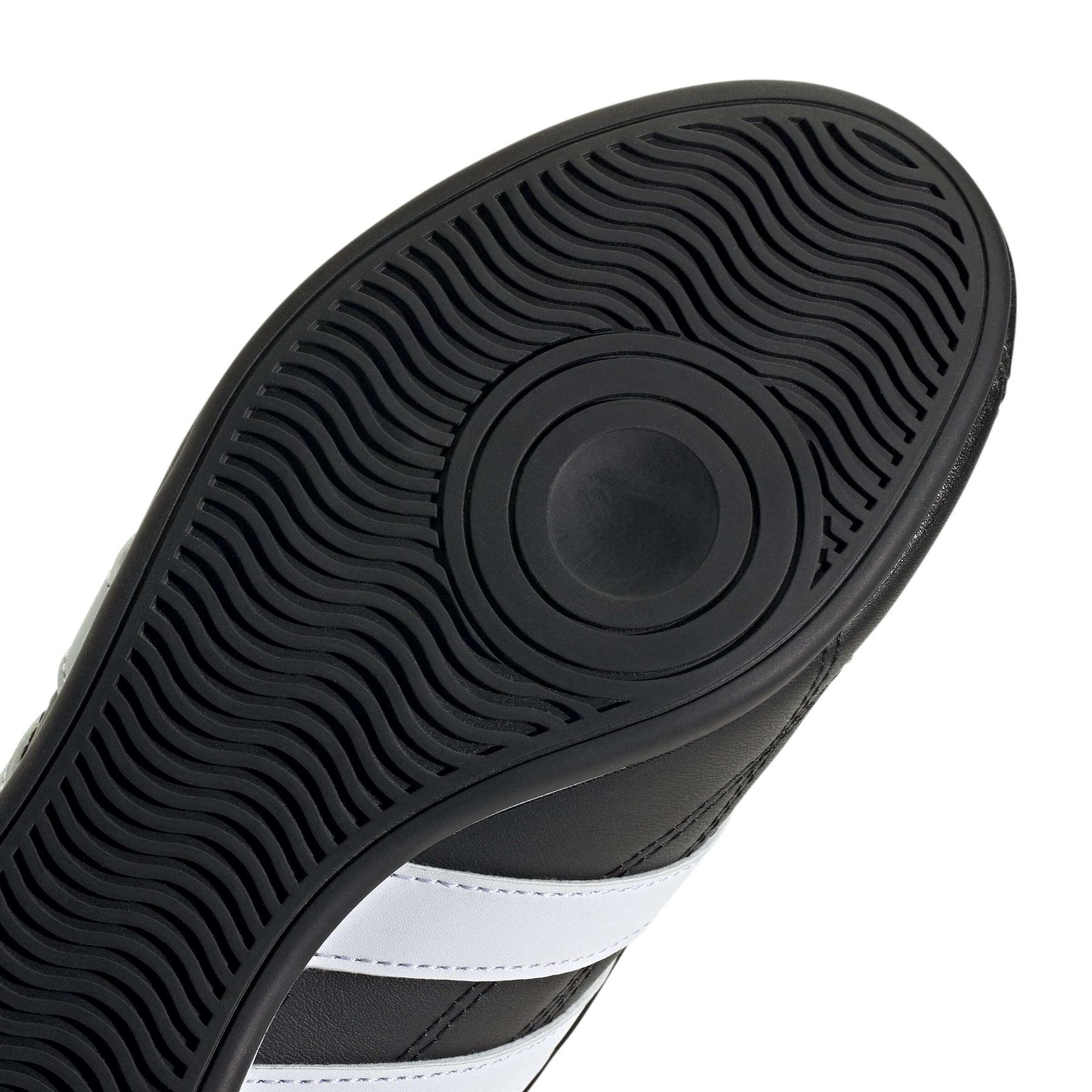 product/a/d/adidas_js3871_9_footwear_photography_detail_view_2_white-nw091725.jpg