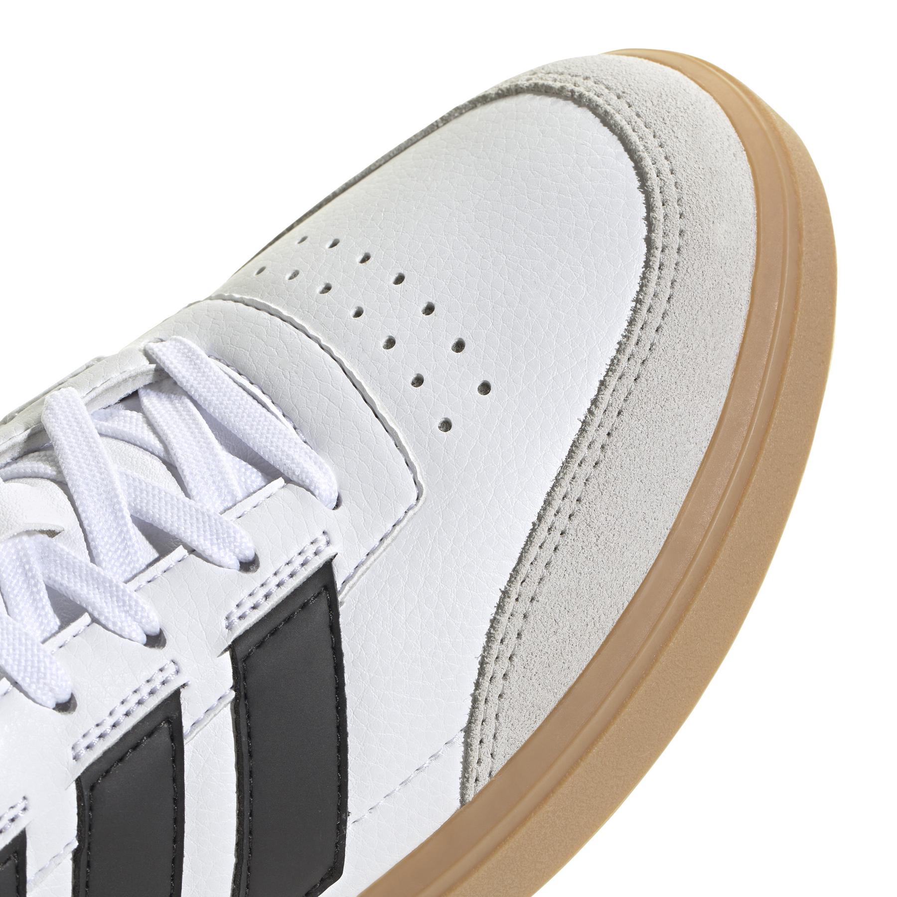 product/a/d/adidas_js4116_9_footwear_photography_detail_view_2_white-nw091725.jpg