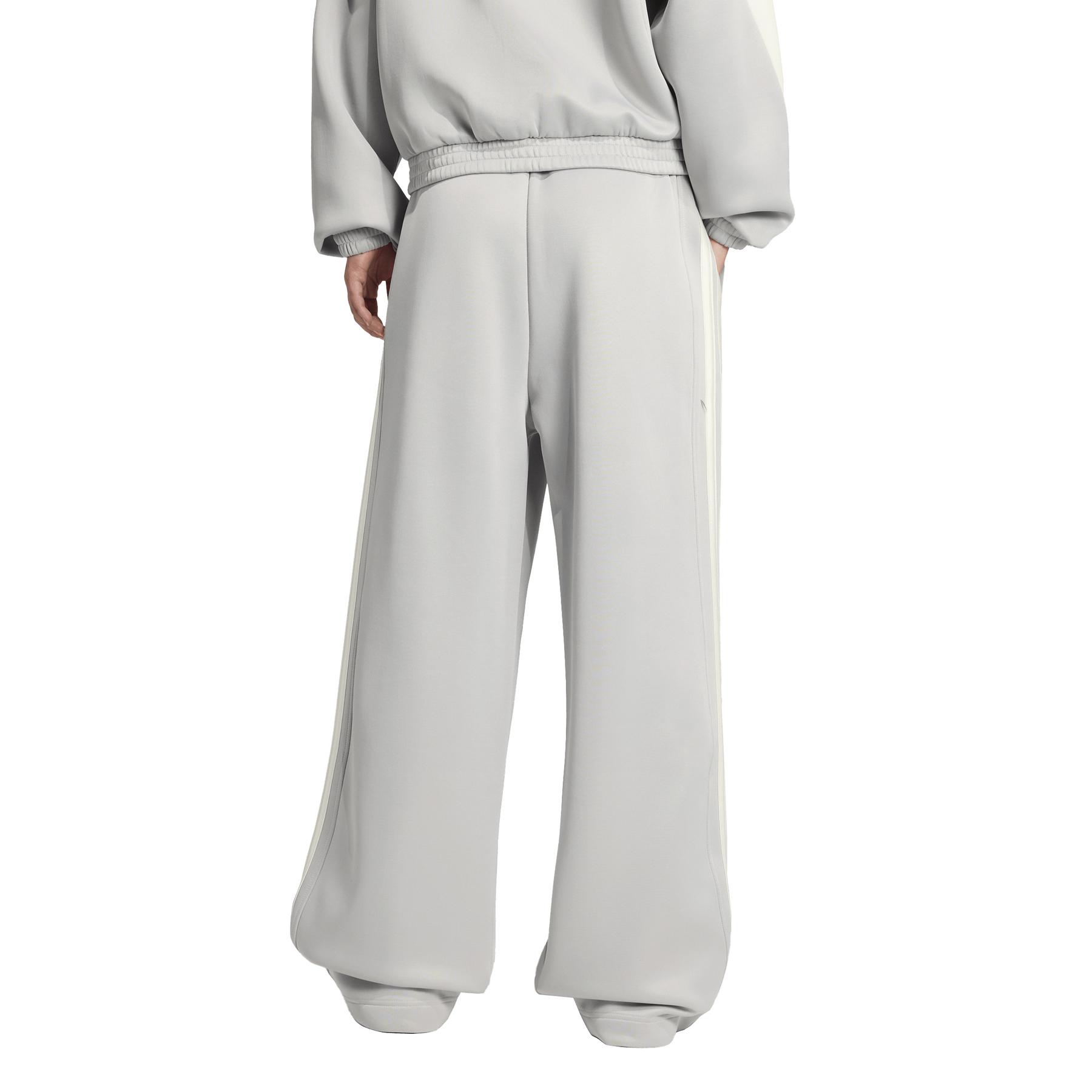 product/a/d/adidas_jw0530_metgry-owhite_3.jpg