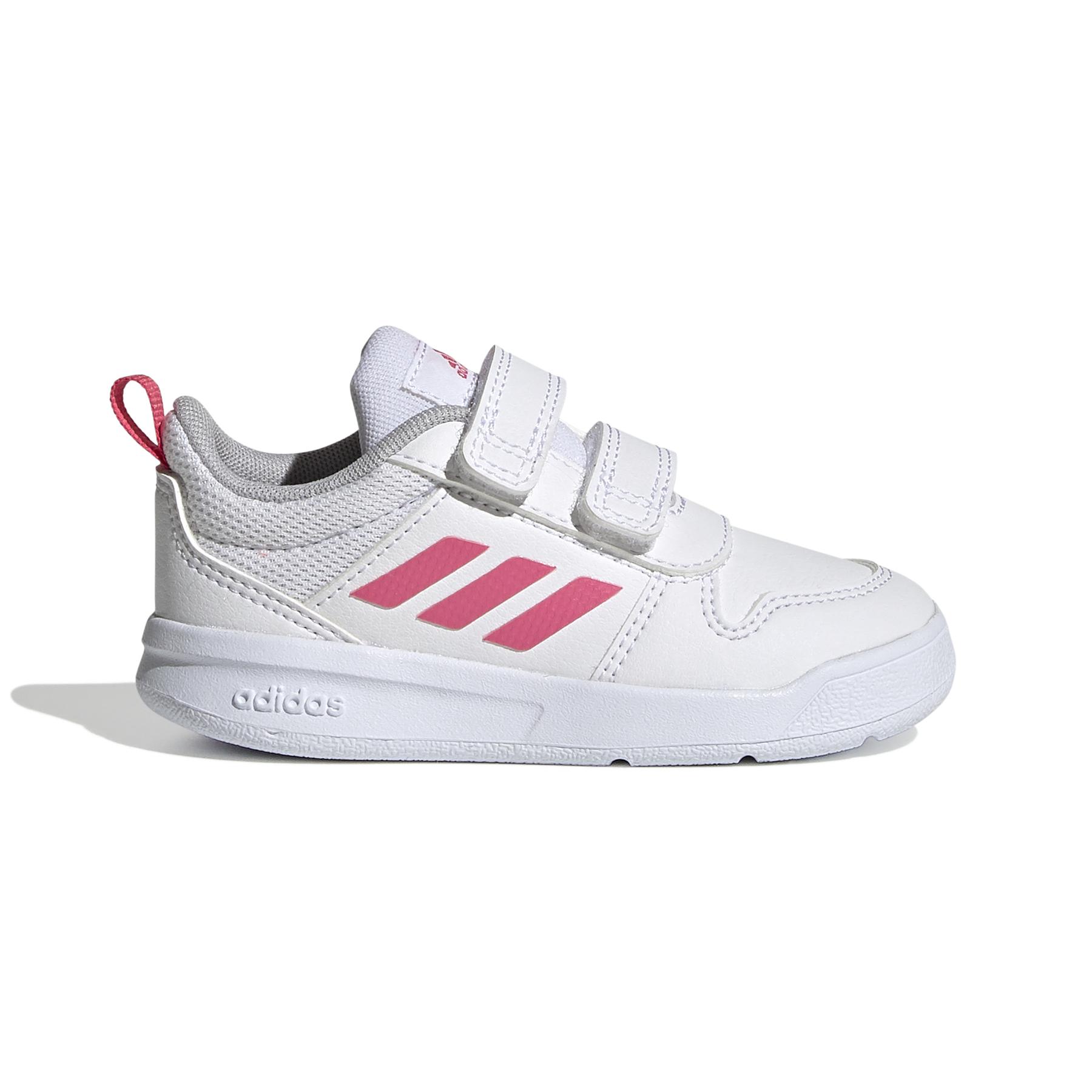 product/a/d/adidas_s24059_1_footwear_photography_side_lateral_center_view_white.jpg