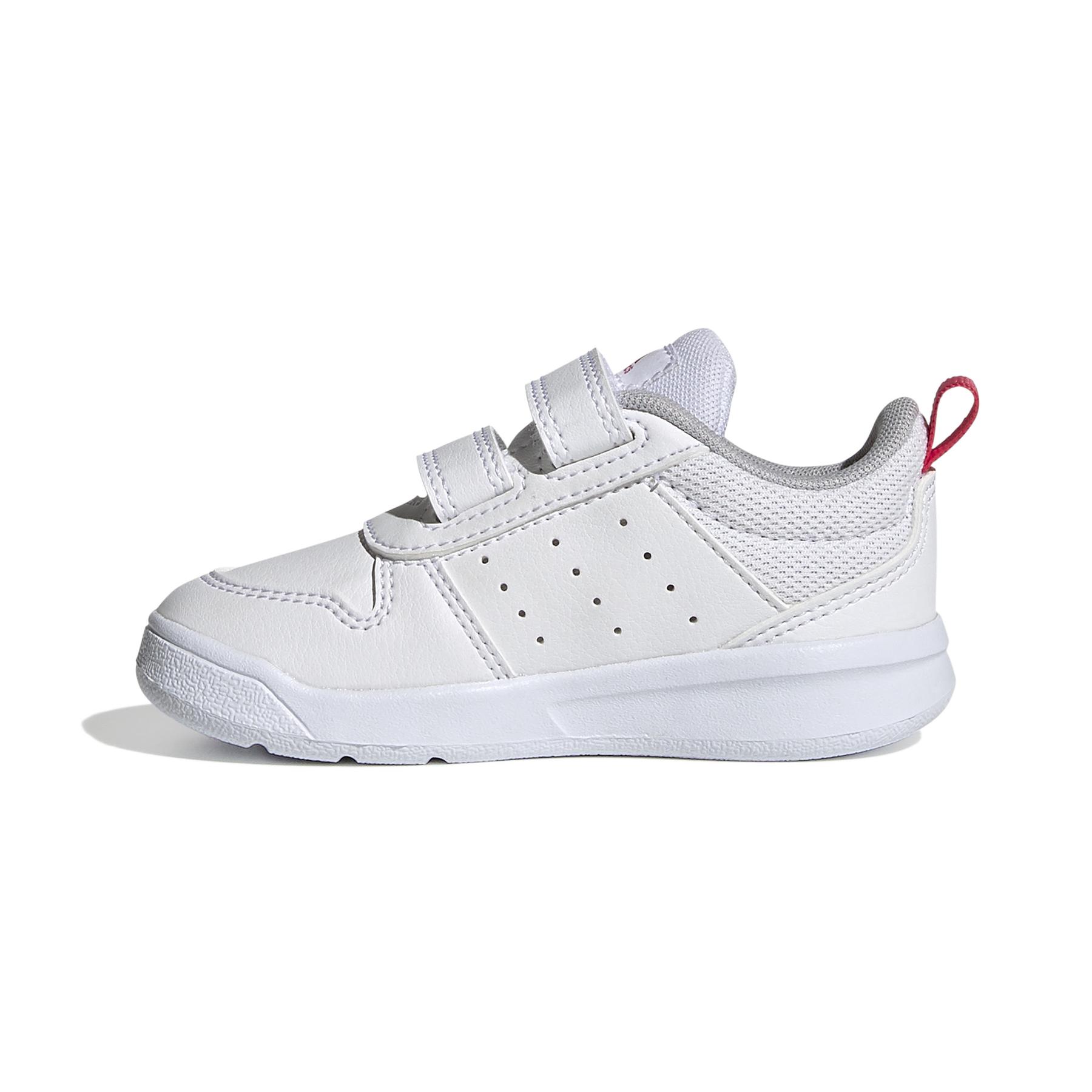 product/a/d/adidas_s24059_5_footwear_photography_side_medial_center_view_white.jpg