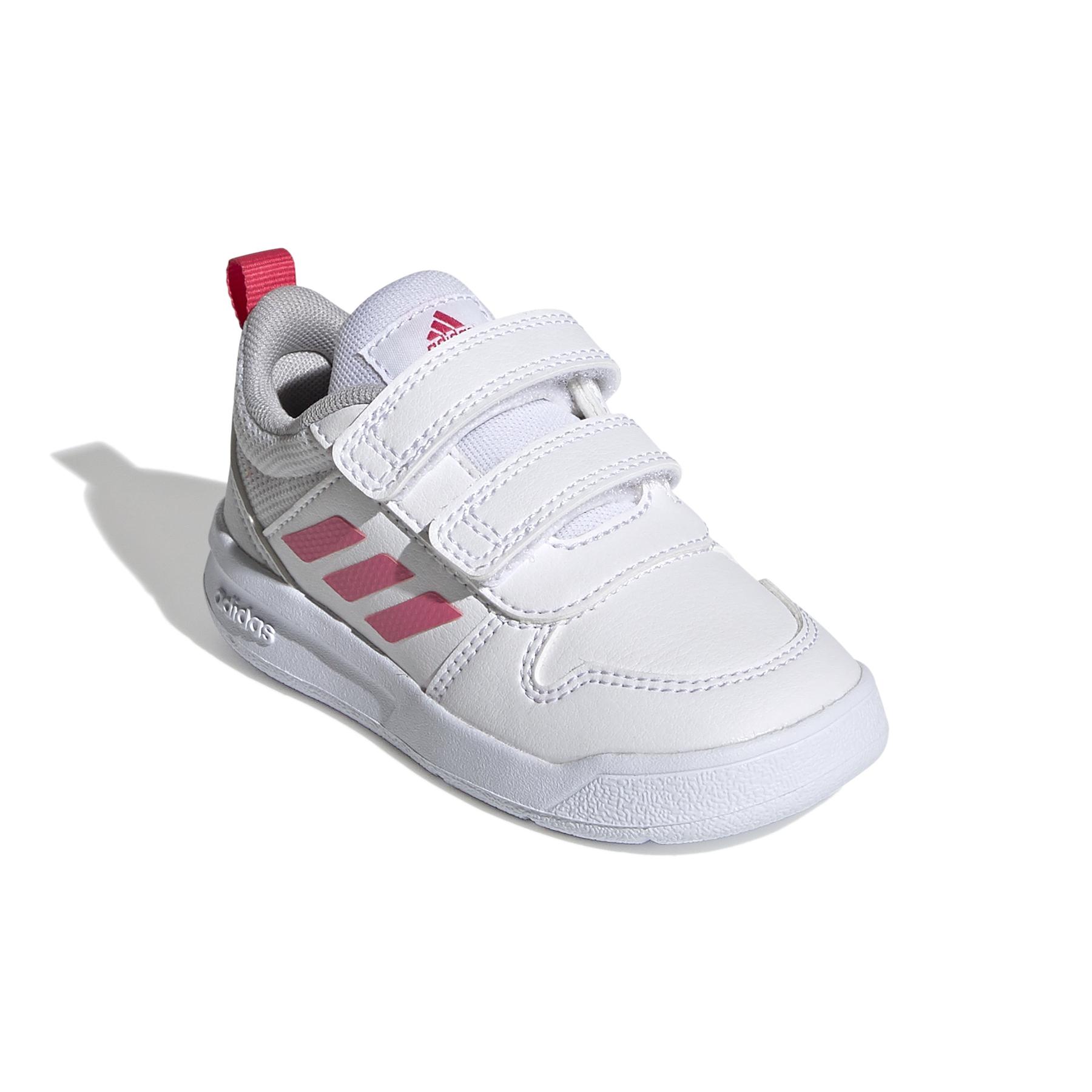 product/a/d/adidas_s24059_6_footwear_photography_front_lateral_top_view_white.jpg