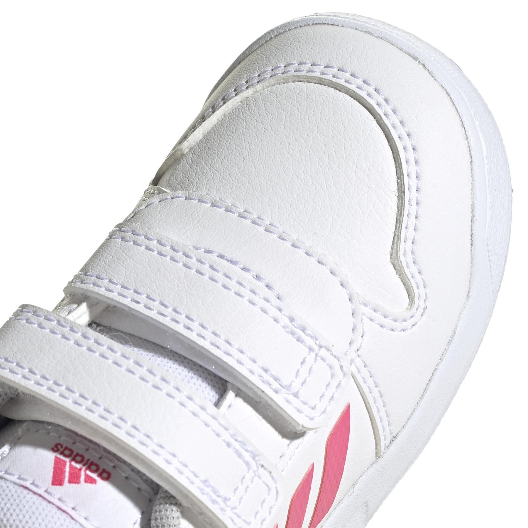product/a/d/adidas_s24059_8_footwear_photography_detail_view_1_white.jpg
