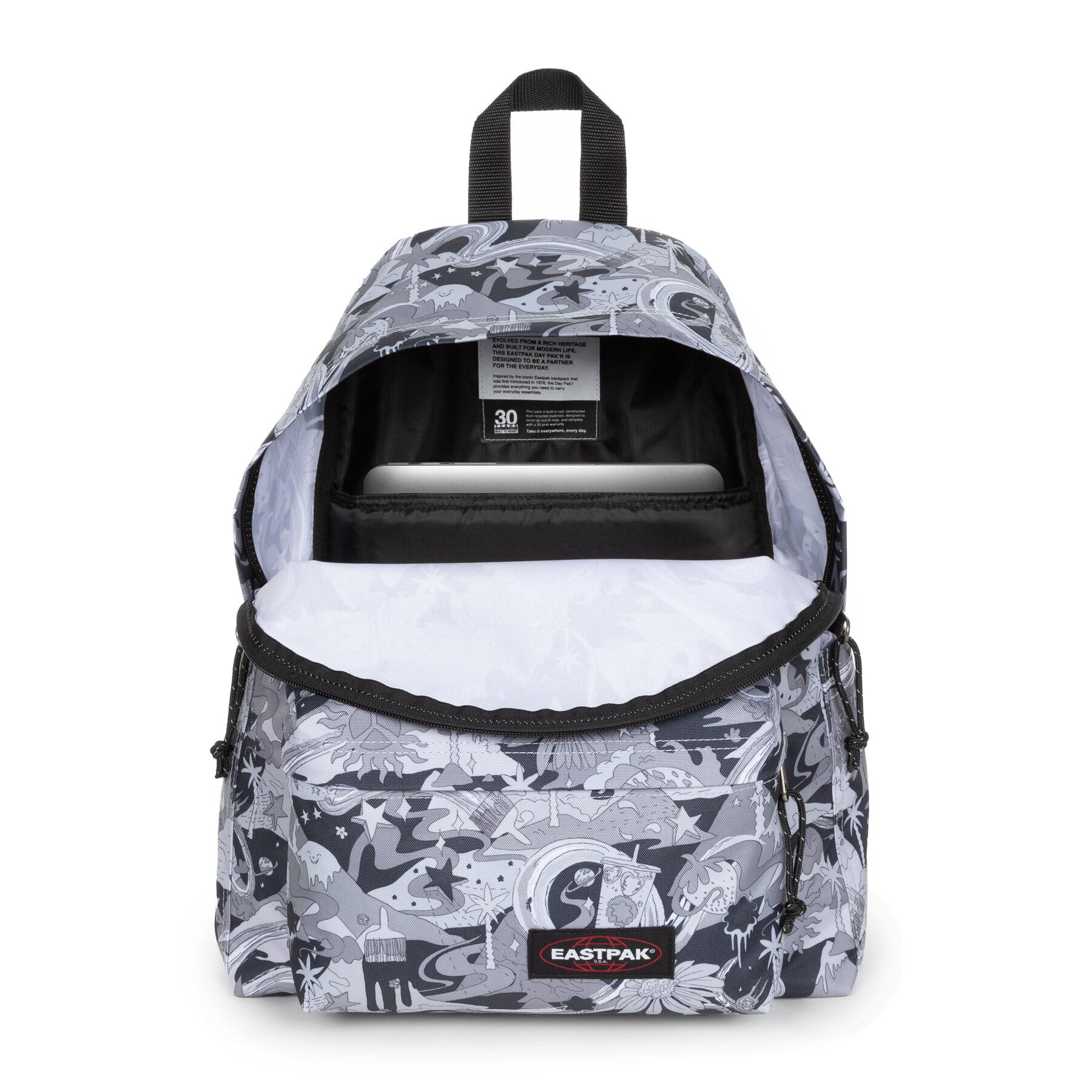 product/e/a/eastpak_ek0a5bg40t6_doodle-fest-dark_2.jpg
