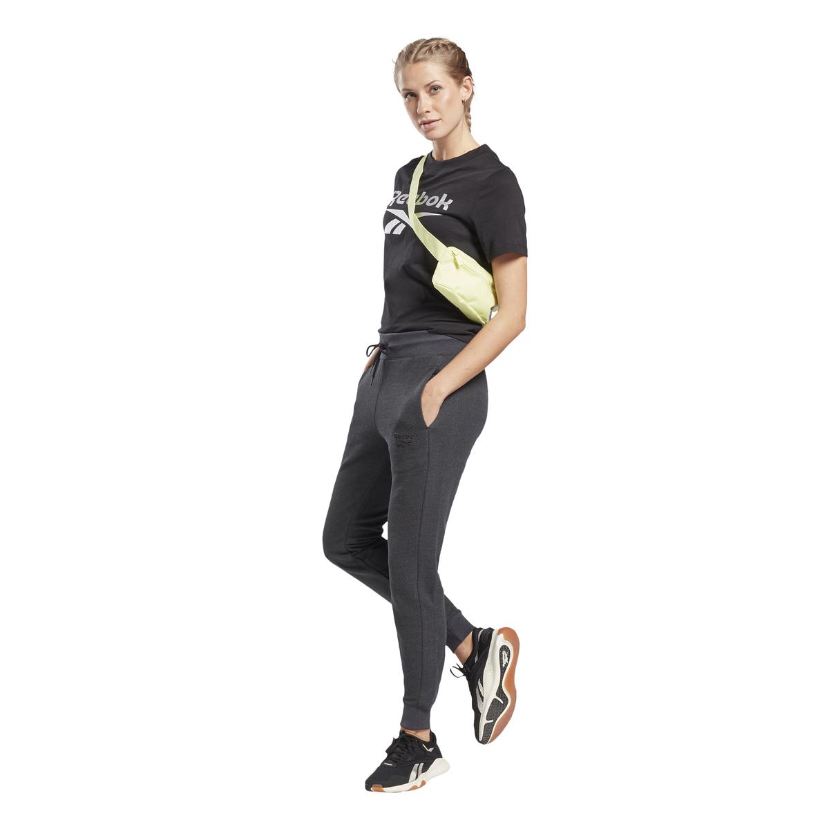 product/g/l/gl2539_app_on-model_side_white.jpg