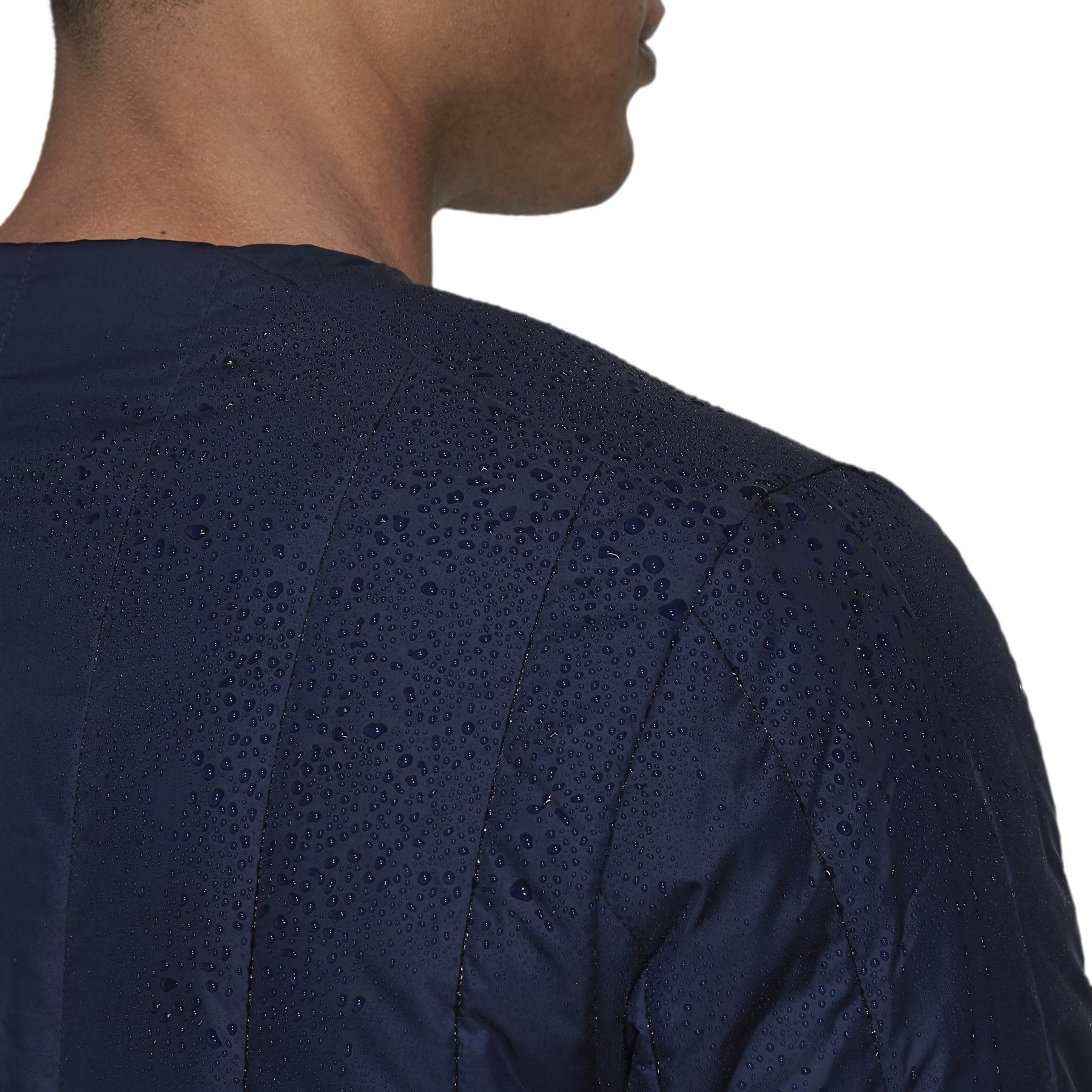 product/g/q/gq2342_app_on-model_detail-3_white.jpg