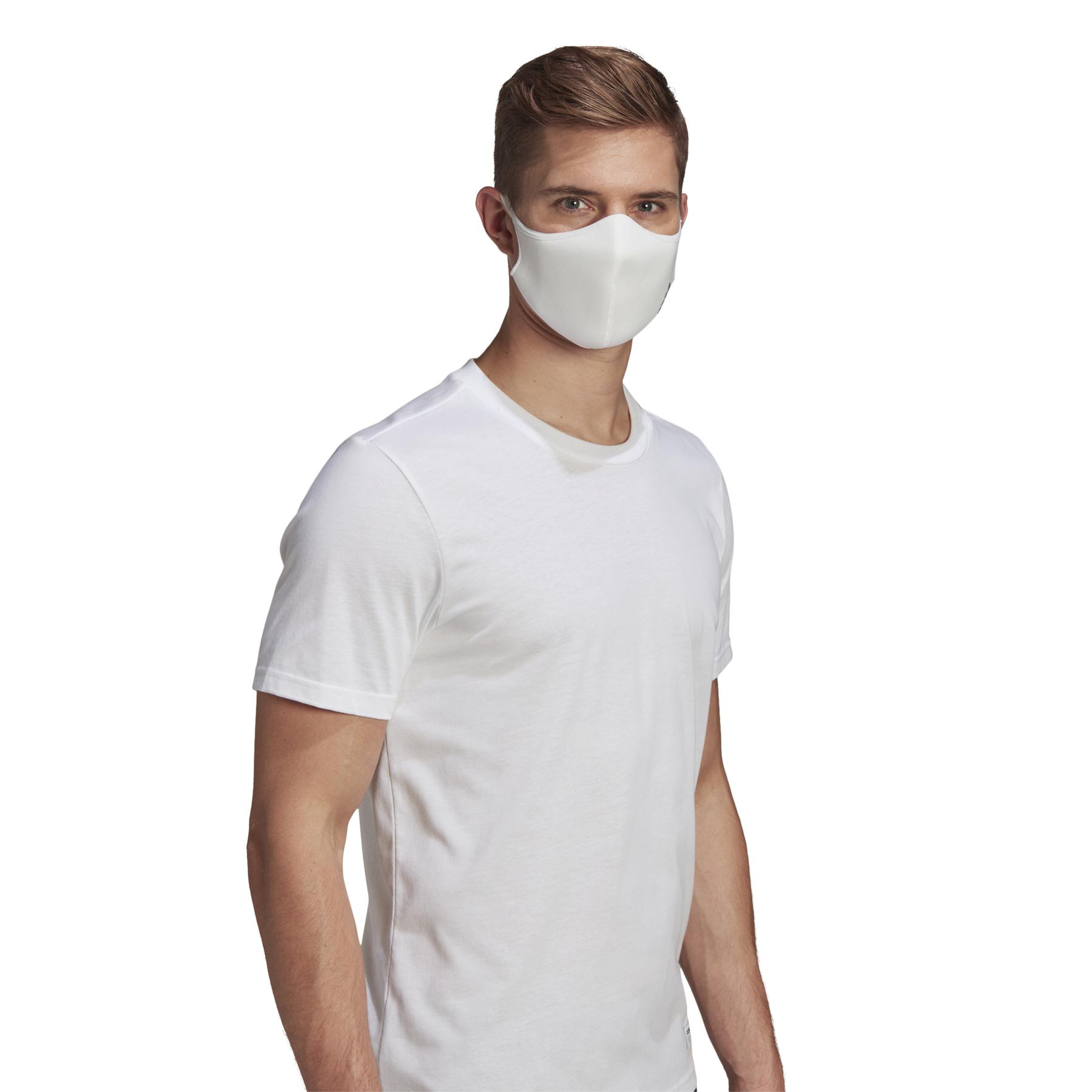 product/h/3/h34578_app_on-model_side_white.jpg