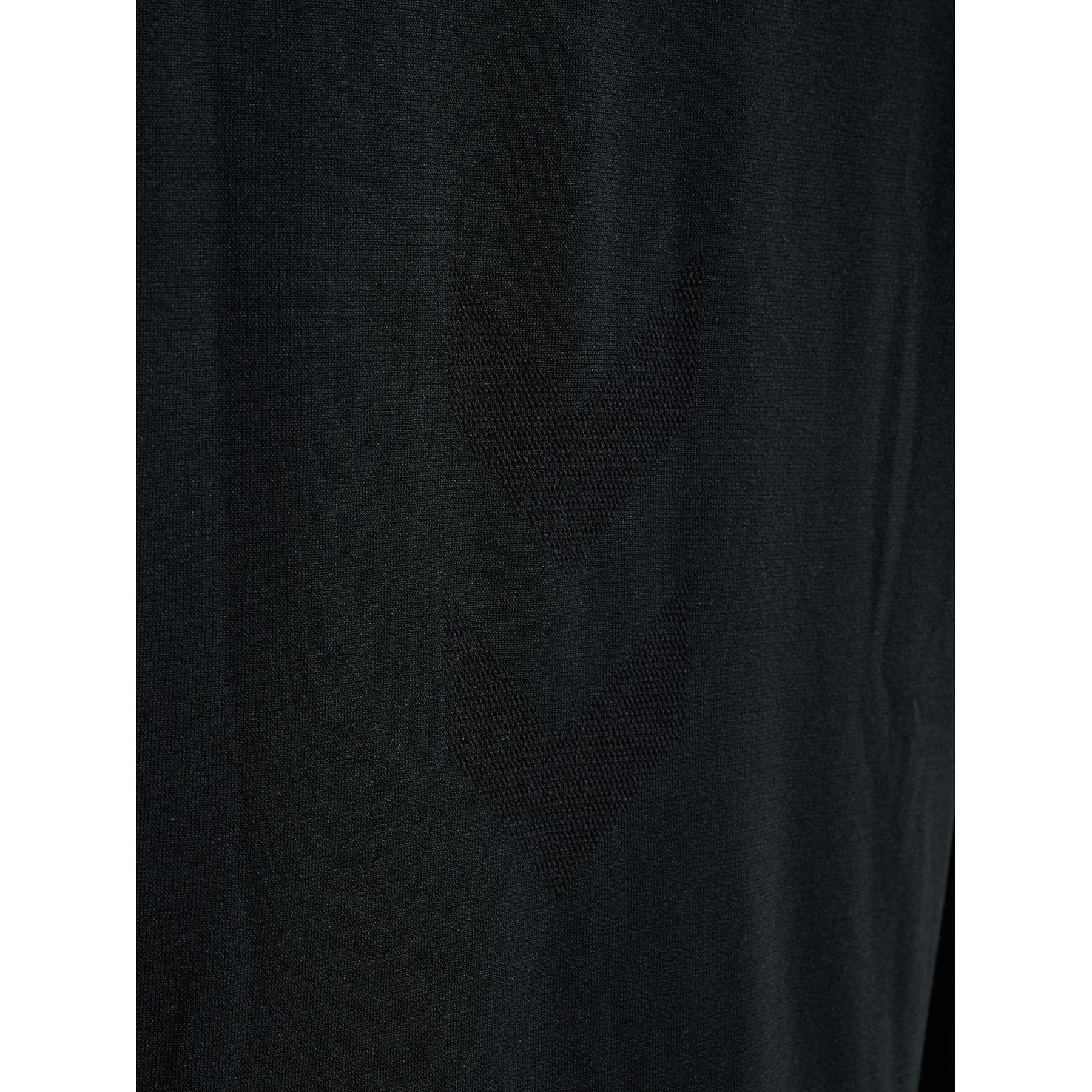 product/h/u/hummel_230076-2001_black_2.jpg