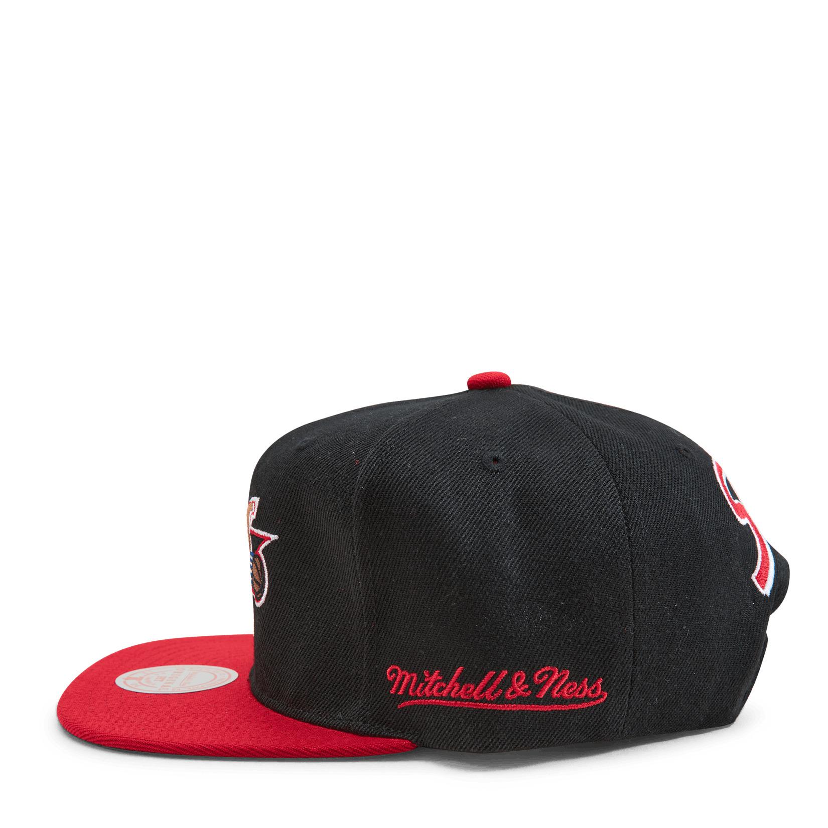 product/m/i/mitchell-ness_6mussh21299-p76bkrd_black-red_3.jpg