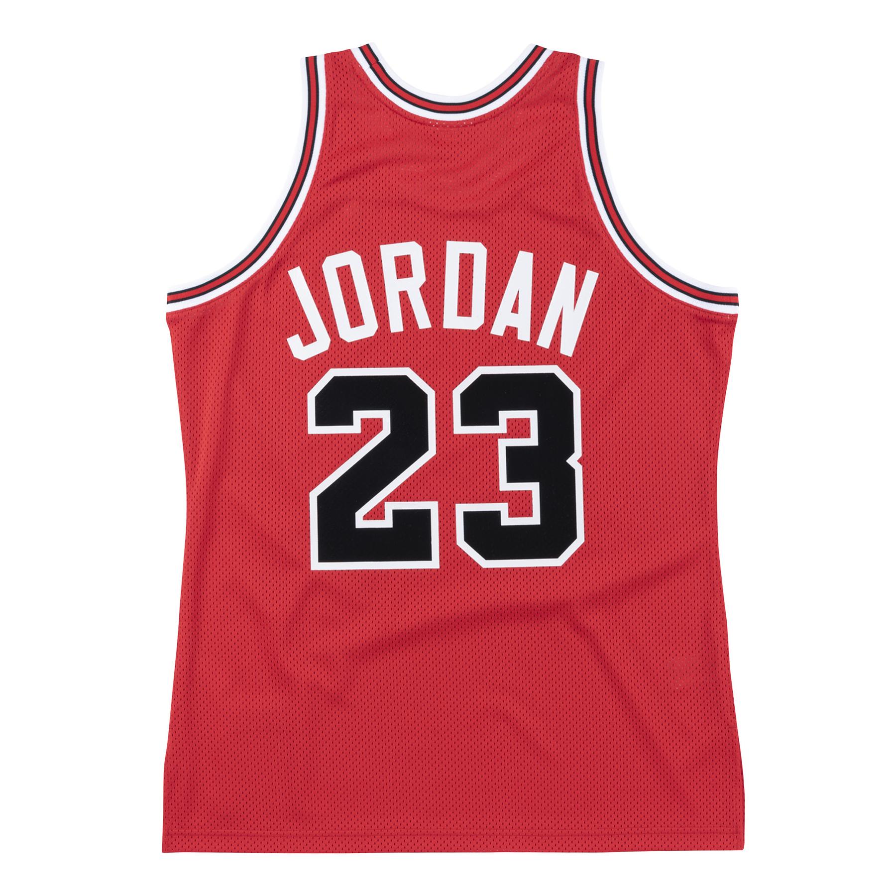 product/m/i/mitchell-ness_ajy4cp19025-cbured187mjo_red_2.jpg