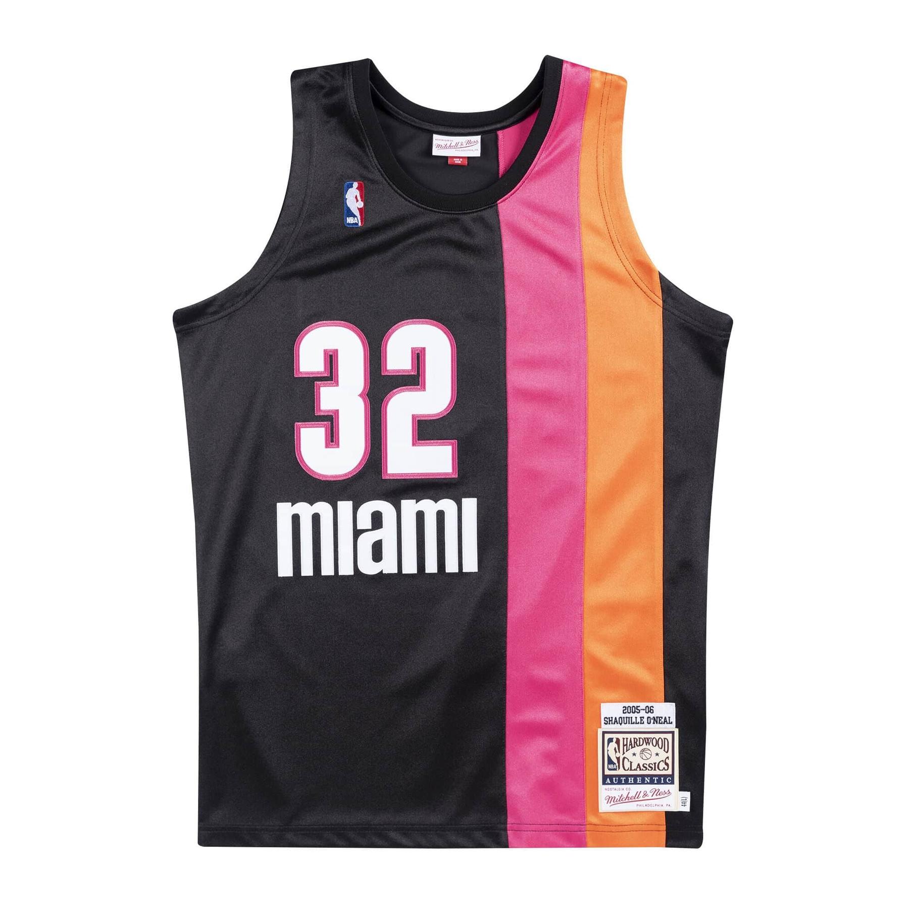 product/m/i/mitchell-ness_ajy4el18033-mheblck05son_0.jpg