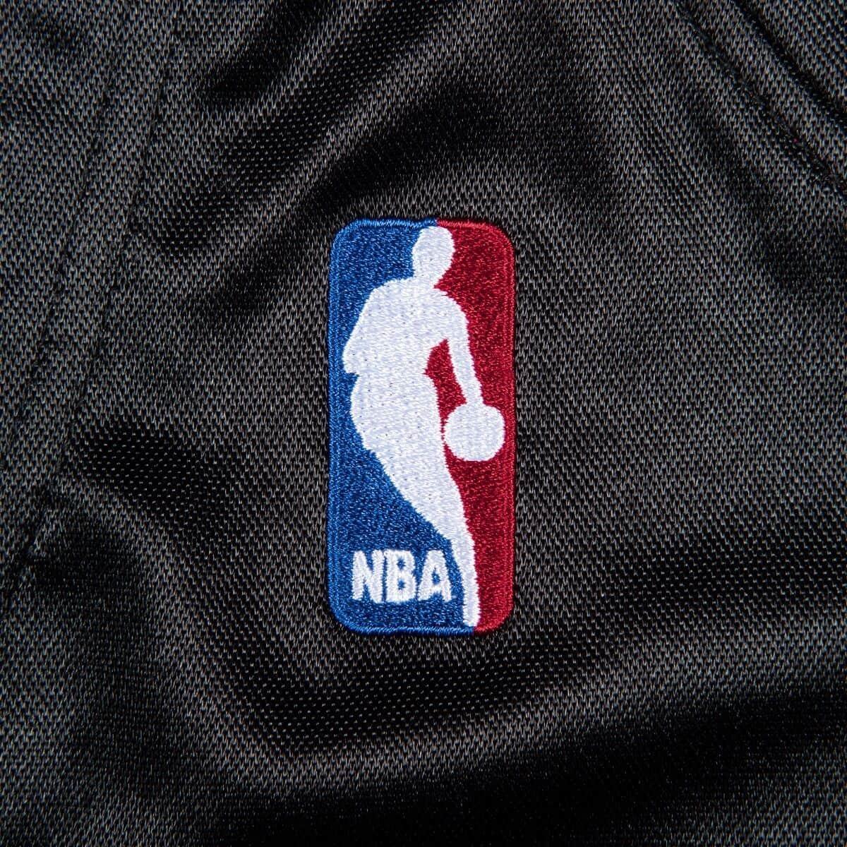 product/m/i/mitchell-ness_ba688c-mhe-k-jhm_black_4.jpg