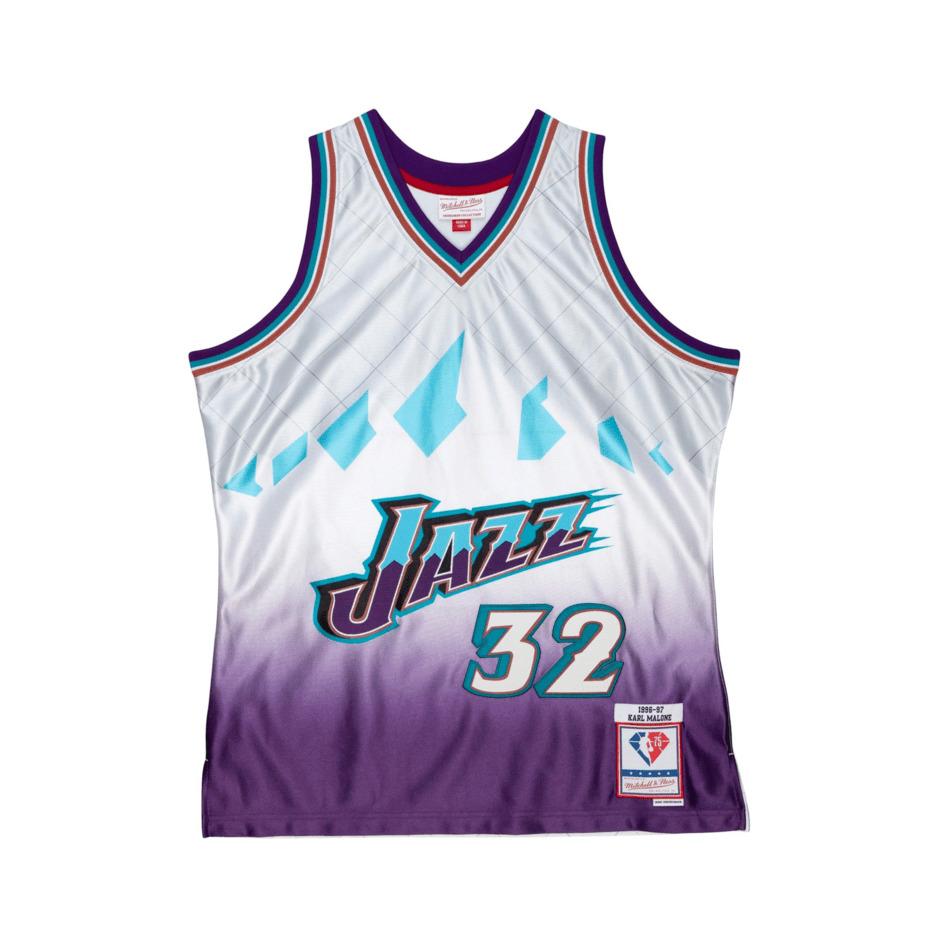 product/m/i/mitchell-ness_smjy4758-uja96kmapltn_platinum_1.jpg
