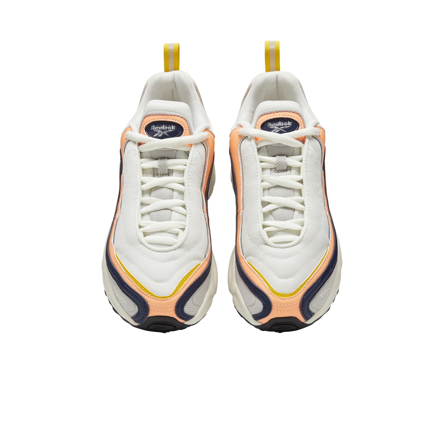 product/r/e/reebok-classics_dv8645_2_footwear_photography_top_portrait_view_white_000.jpg