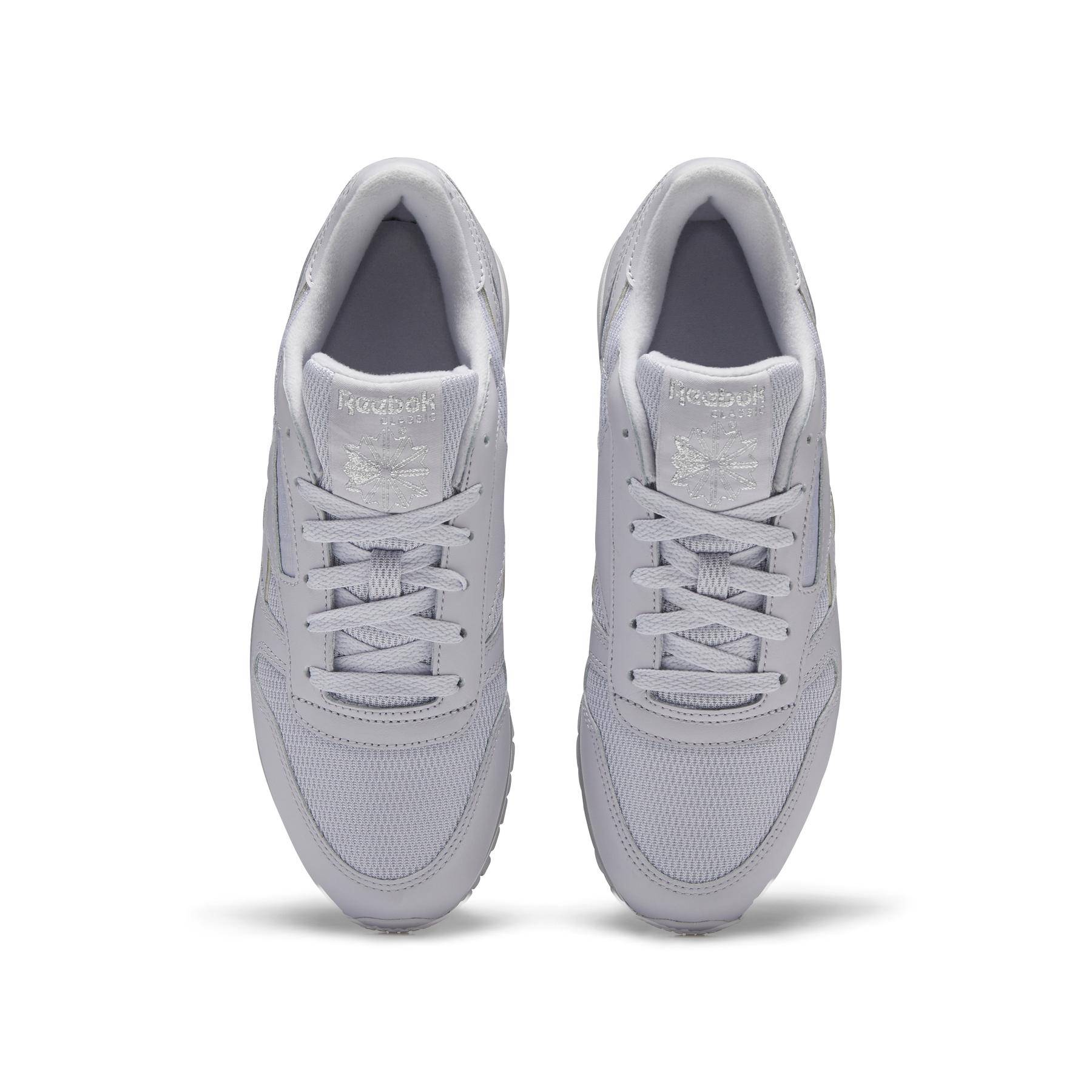 product/r/e/reebok-classics_eg6323_2_footwear_photography_top_portrait_view_white_000.jpg