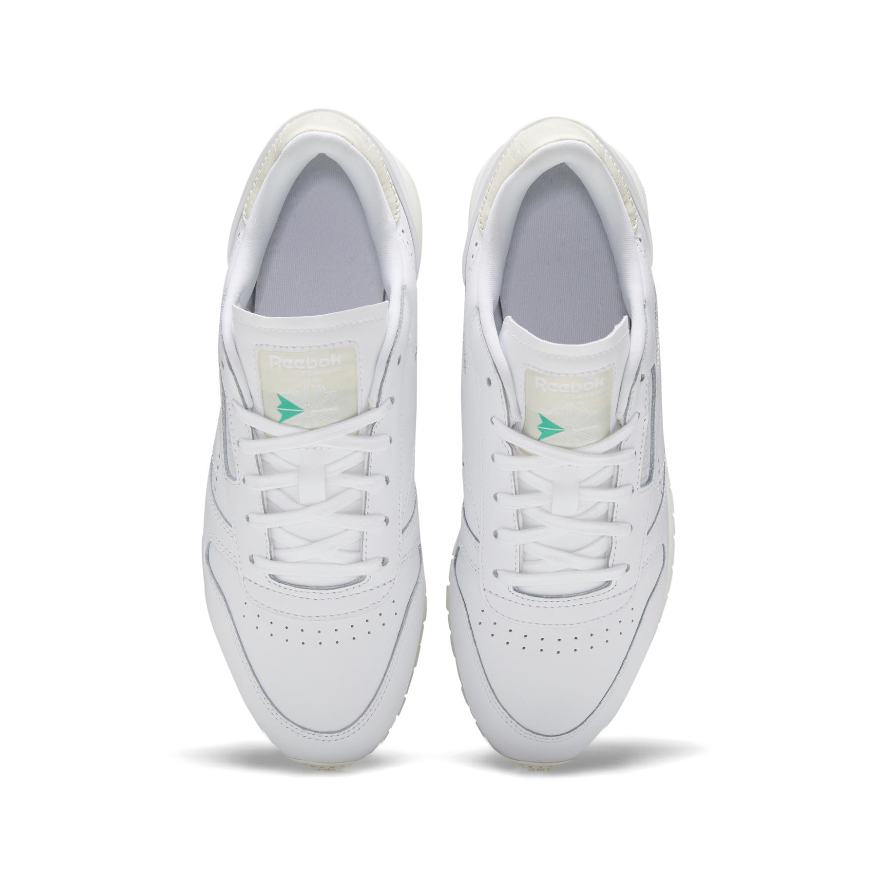 product/r/e/reebok-classics_fv1078_2_footwear_photography_top_portrait_view_white_000.jpg