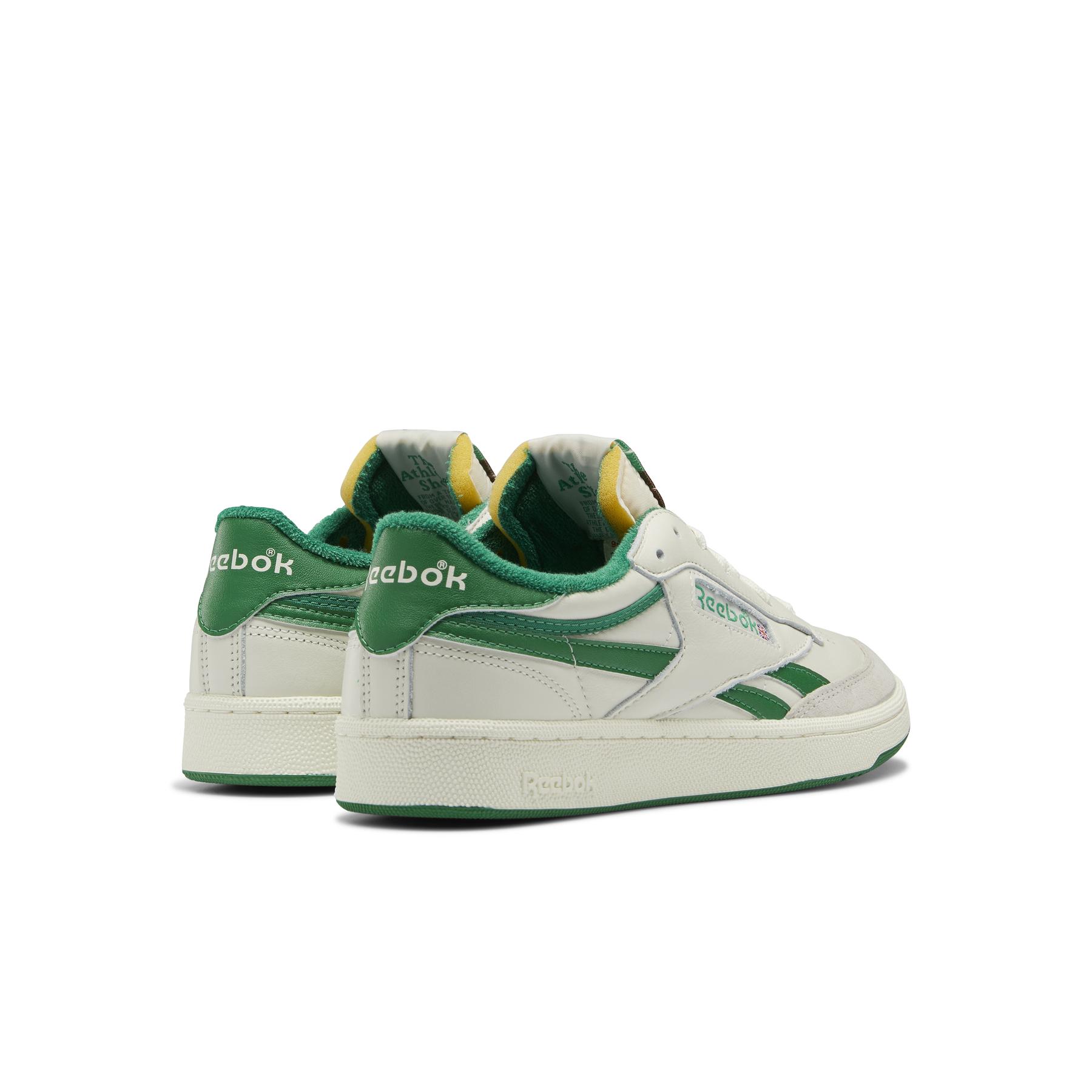 product/r/e/reebok-classics_fw4862_6_footwear_photography_back_lateral_top_view_white_000.jpg